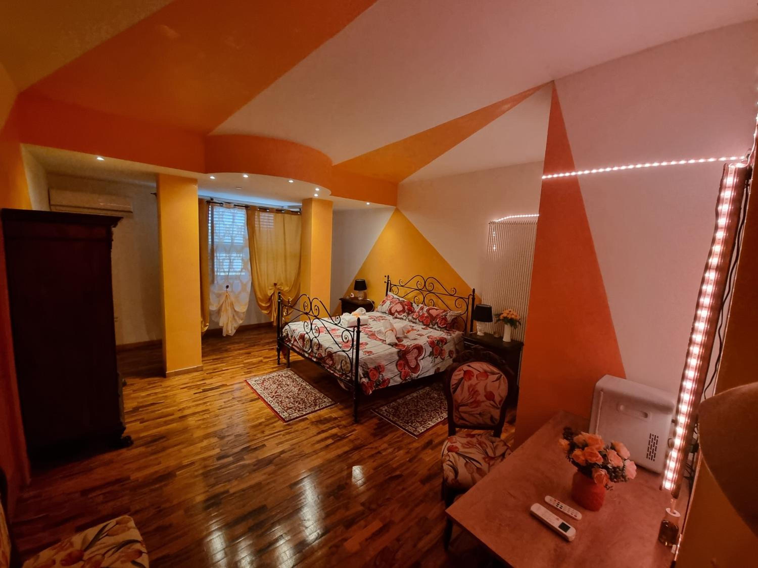 Quadruple Room with Private Bathroom