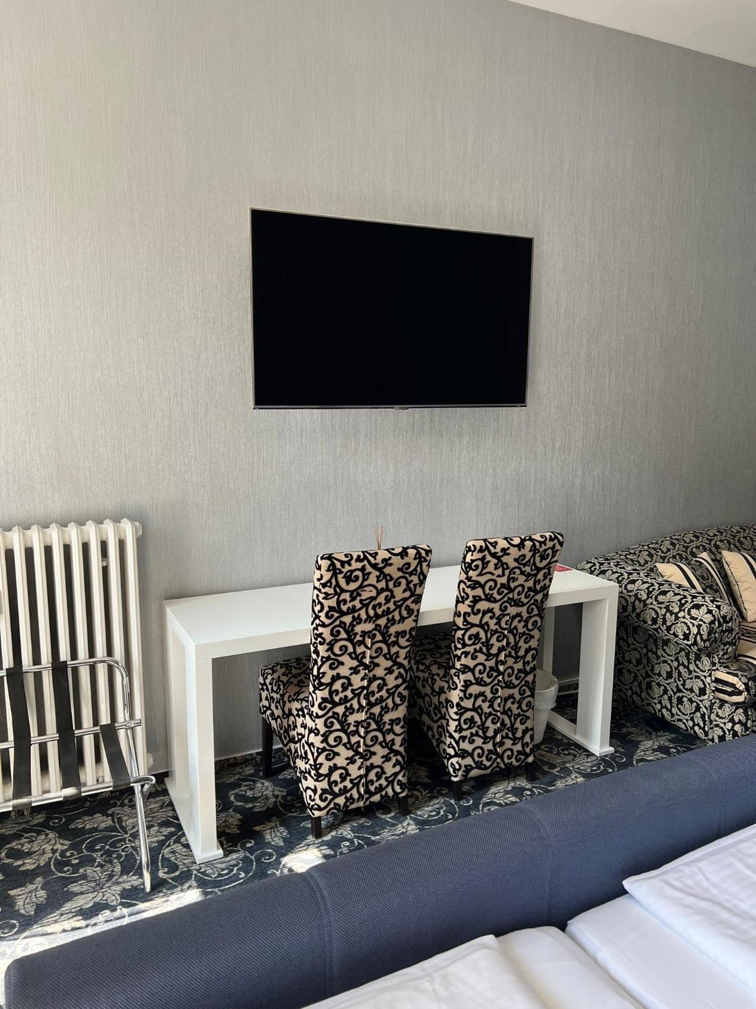 Superior King Room photo 2