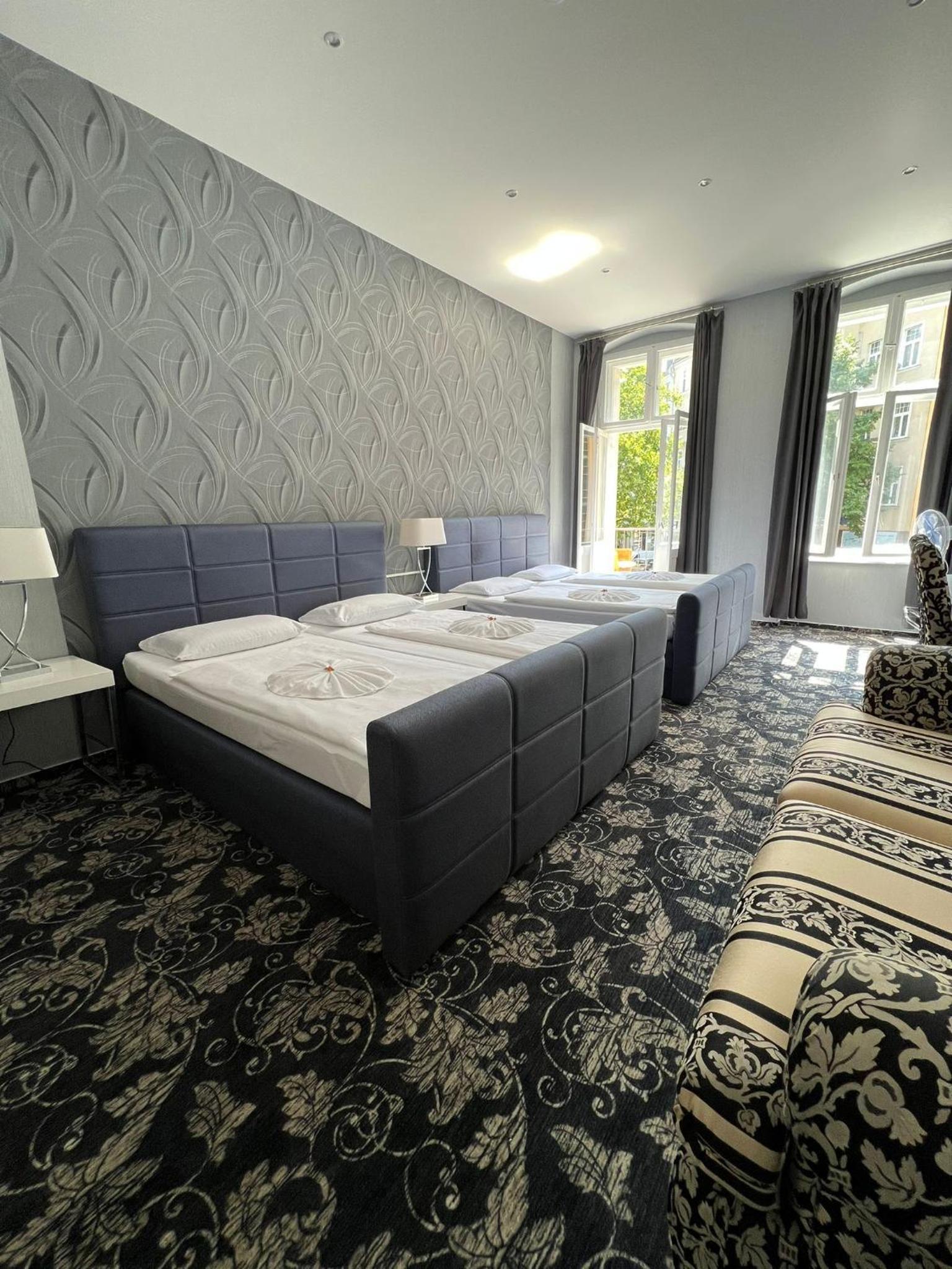 Superior King Room photo 3