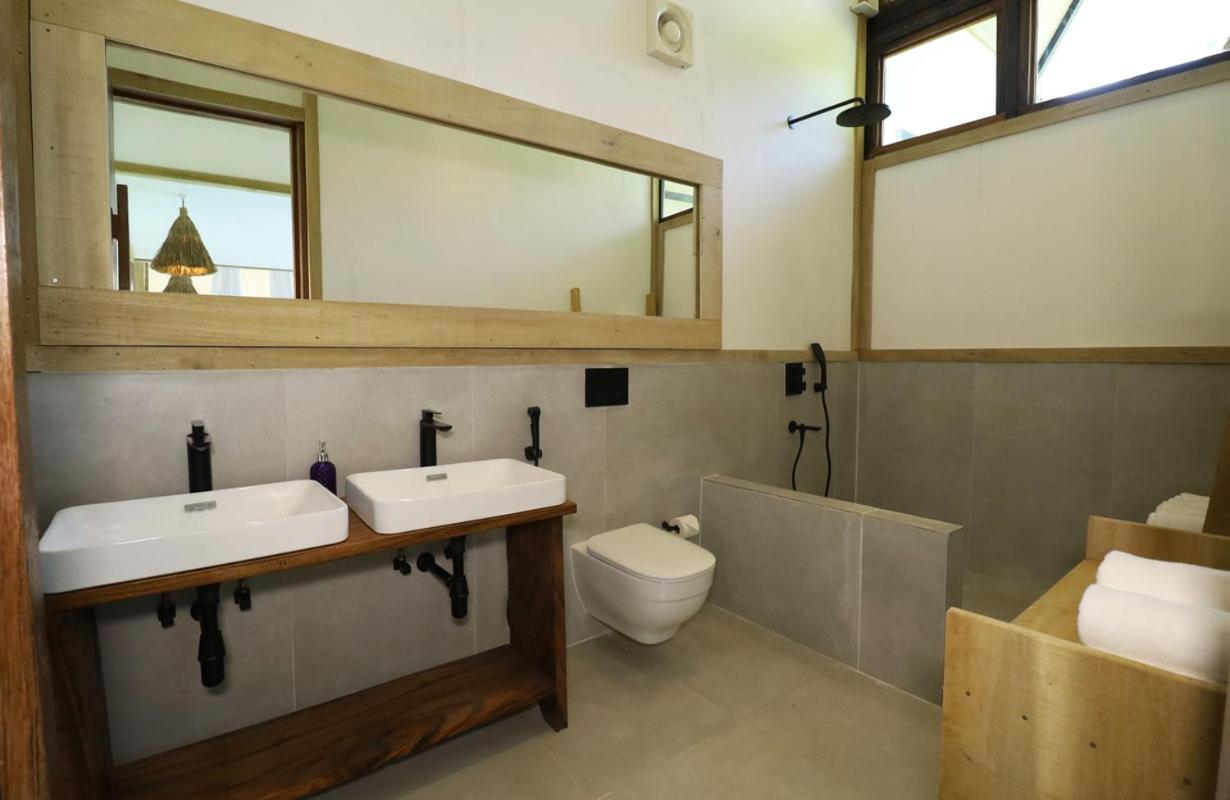 Villa with Private Pool - Photo 11