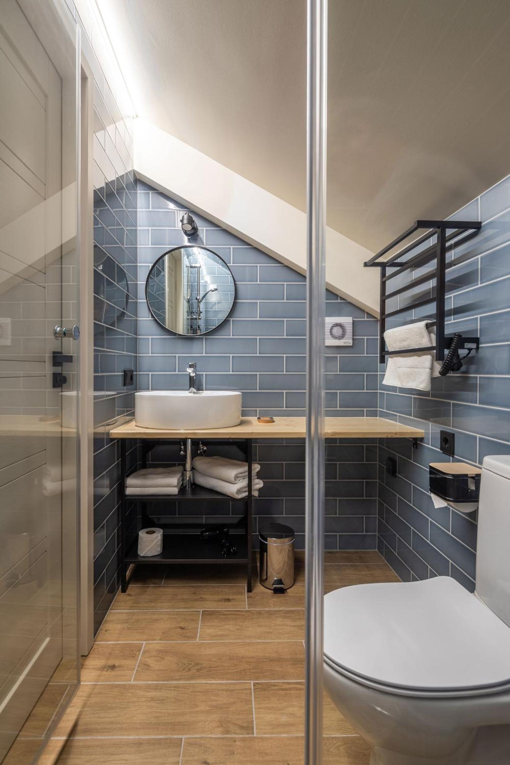 One-Bedroom Apartment - Photo 14