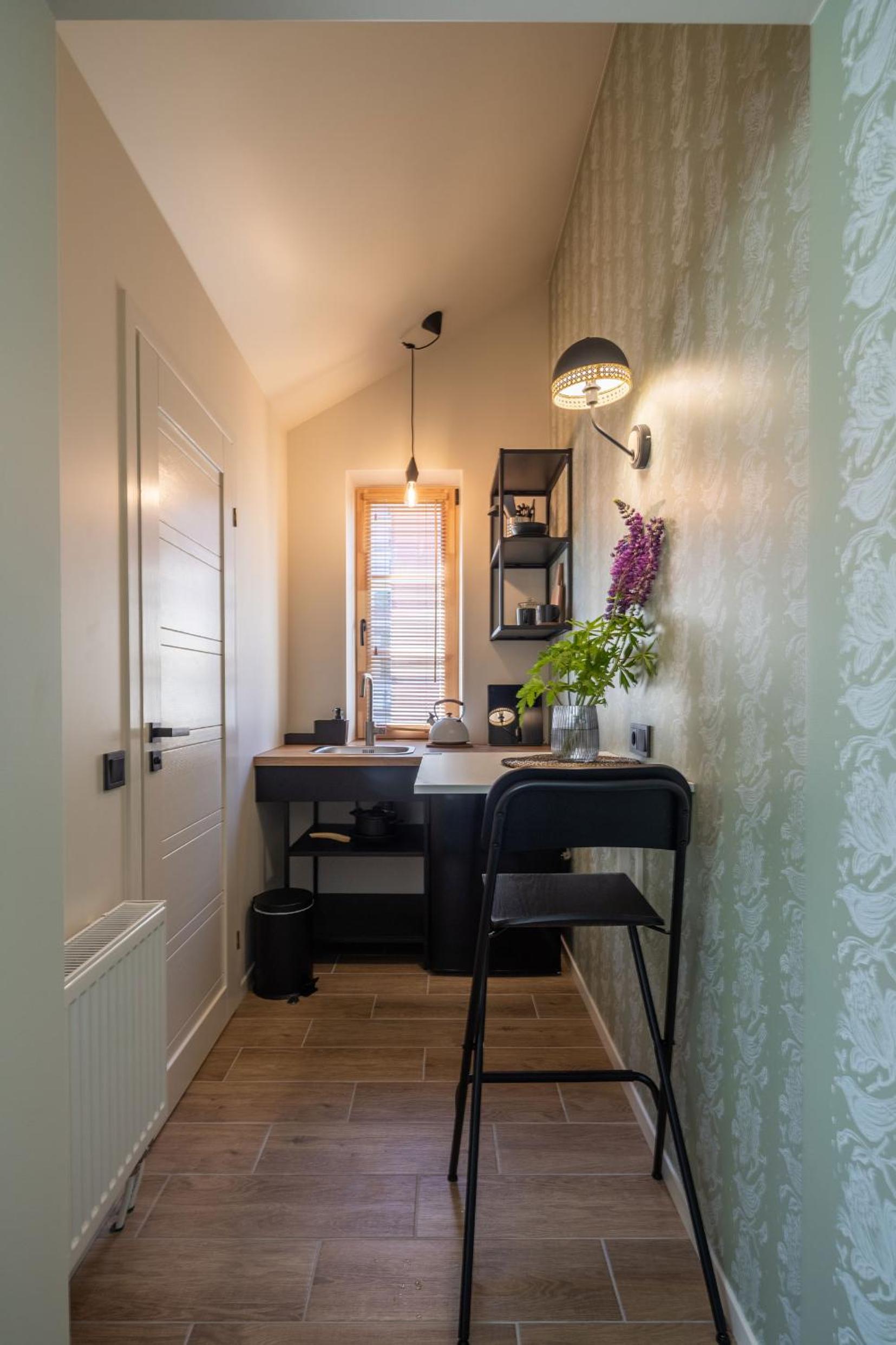 One-Bedroom Apartment - Photo 17