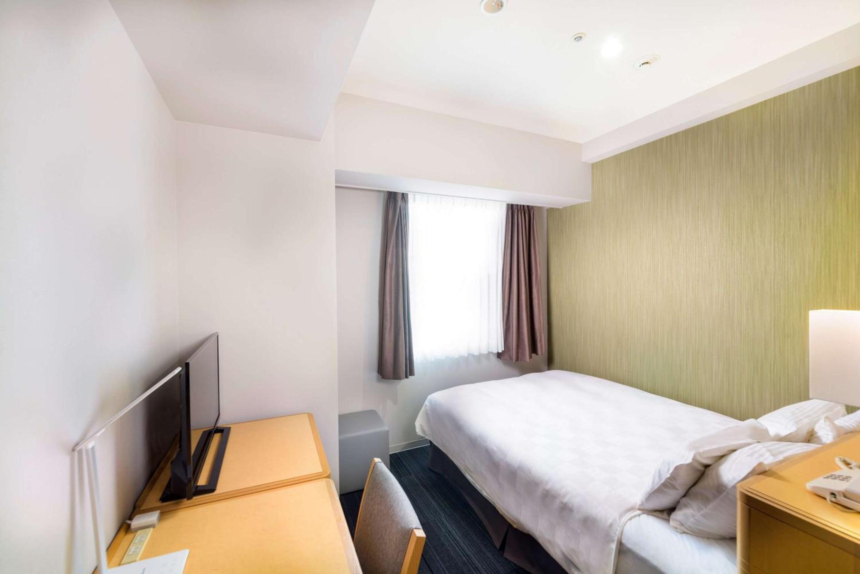 Deluxe Double Room - Non-Smoking photo 2