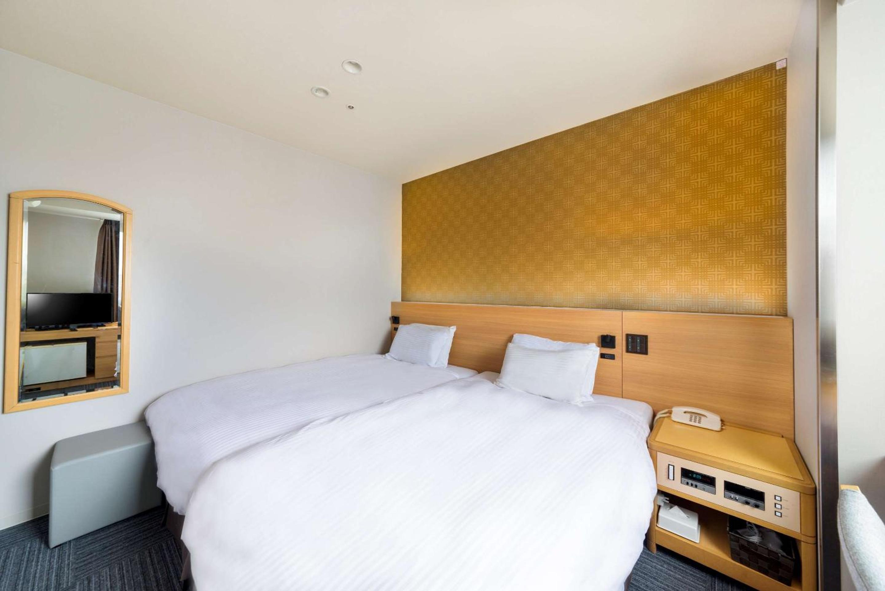 Hollywood Twin Room - Non-Smoking photo 2
