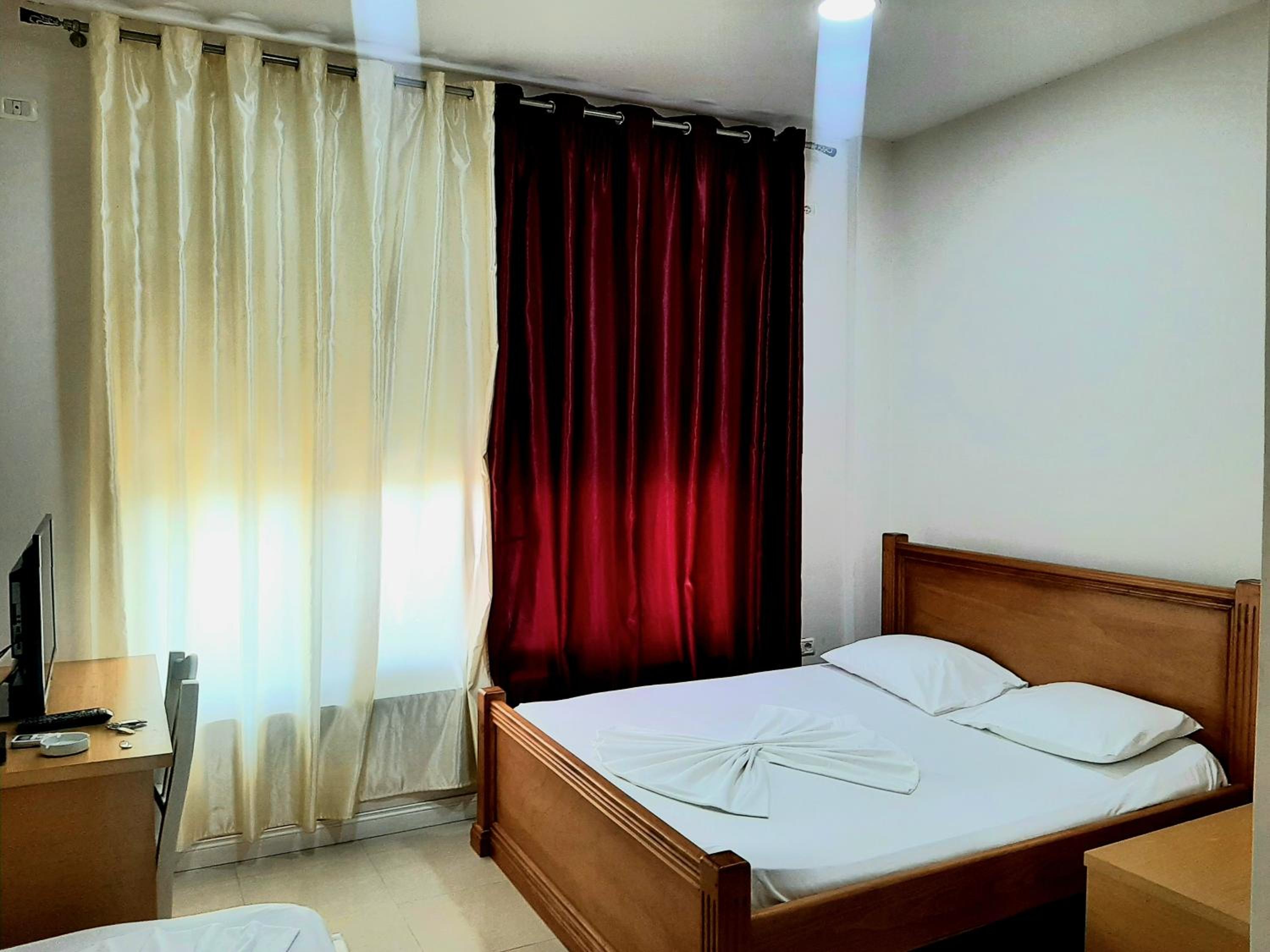 Basic Triple Room