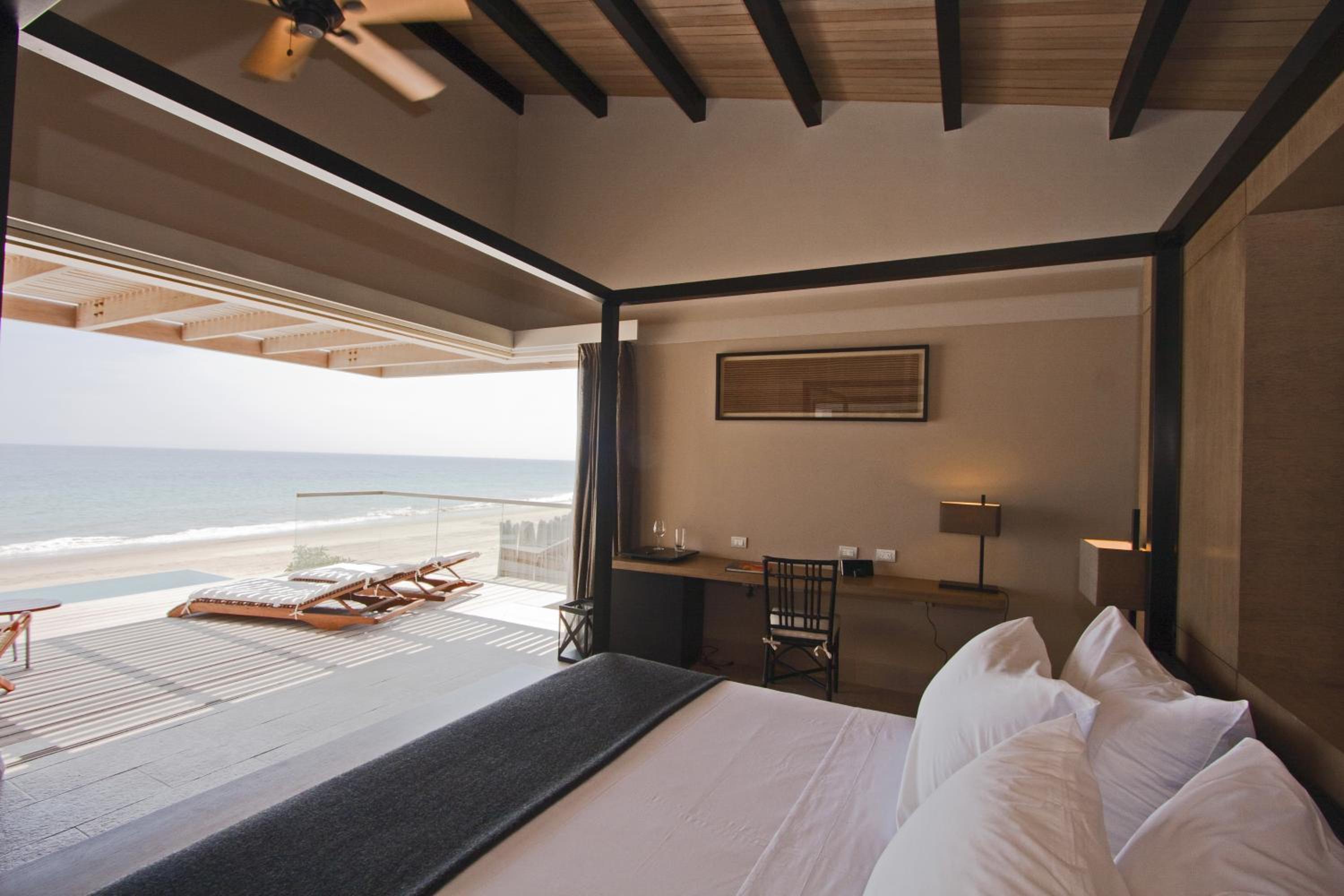 Beachfront Pool Villa