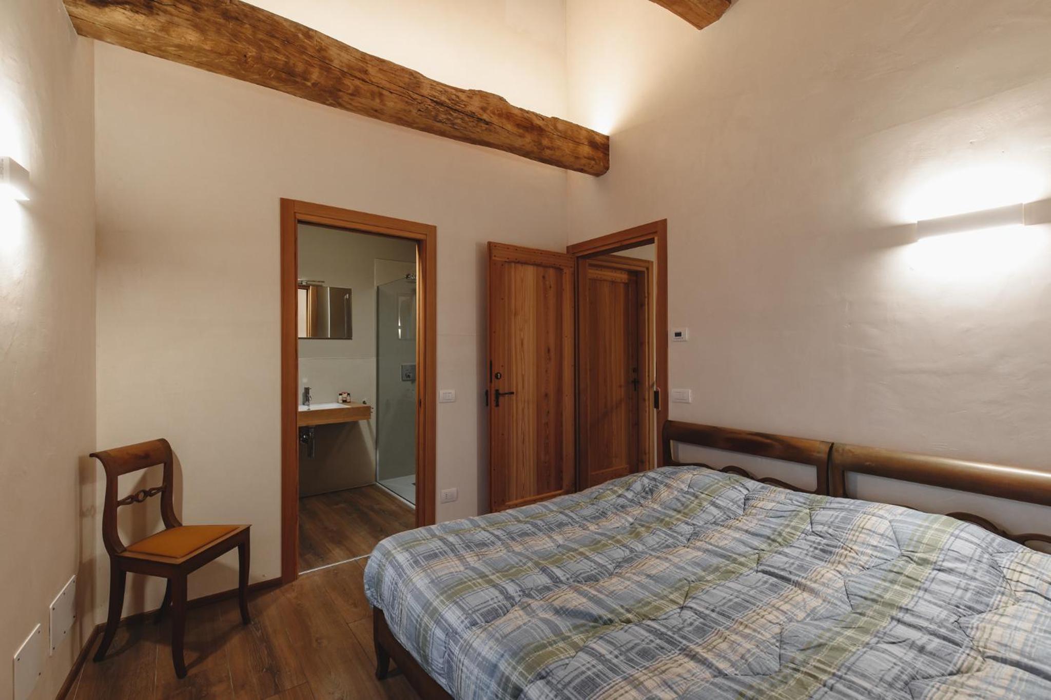 Small Double Room photo 1