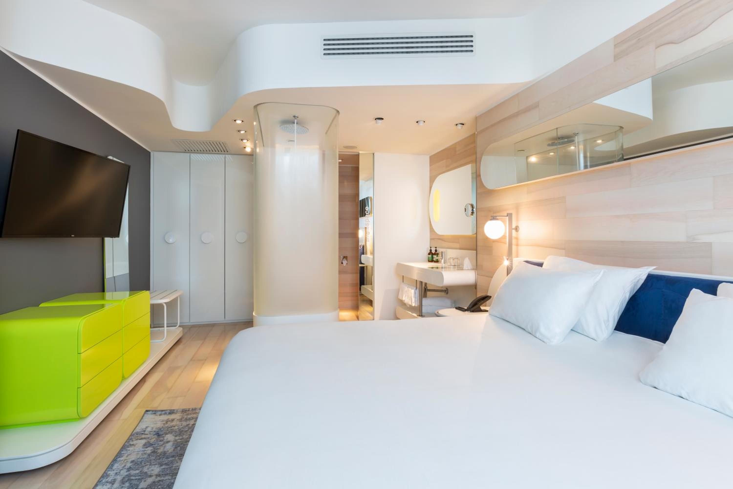 One-Bedroom Suite
