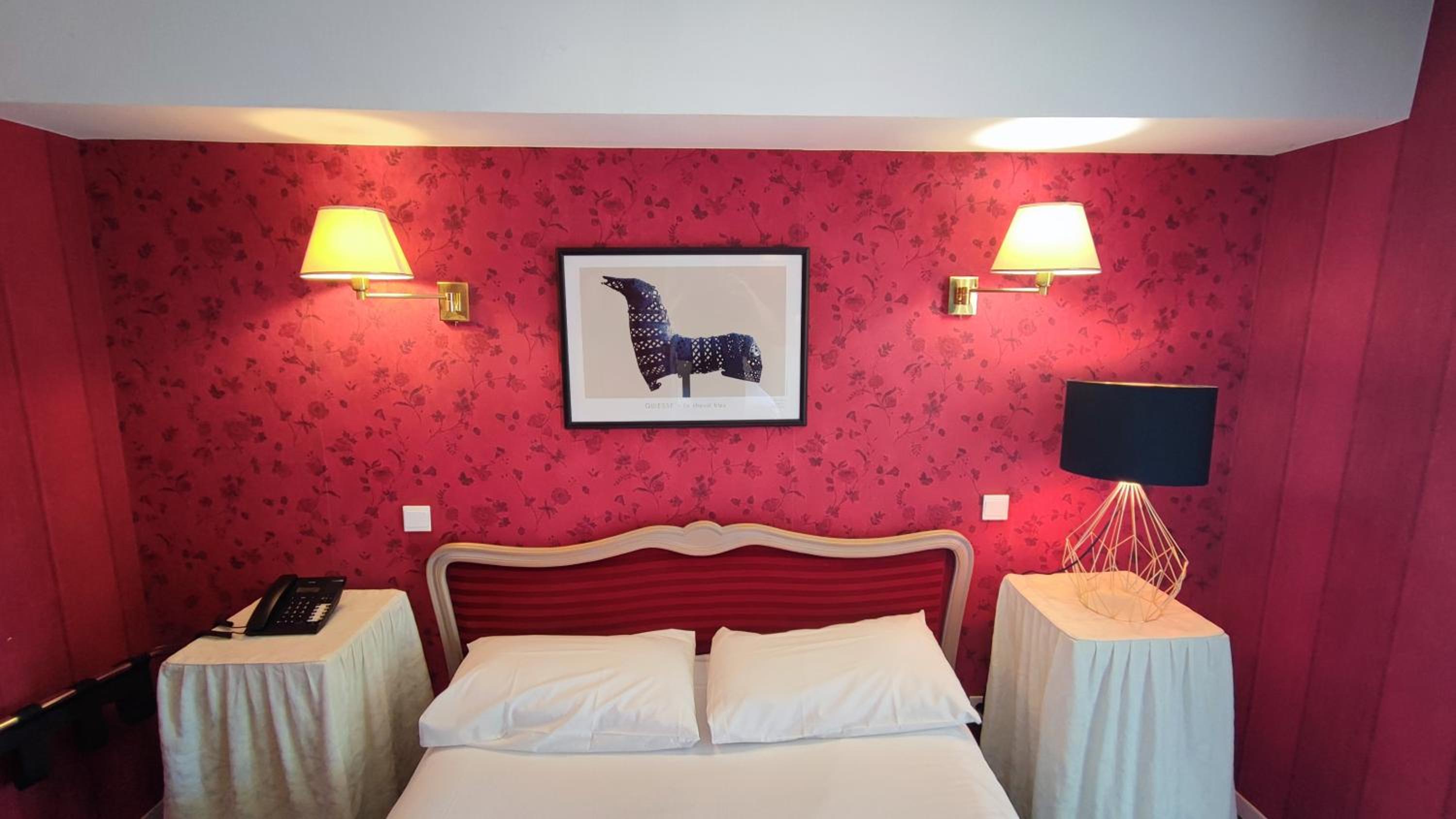 Standard Double Room - Photo 2