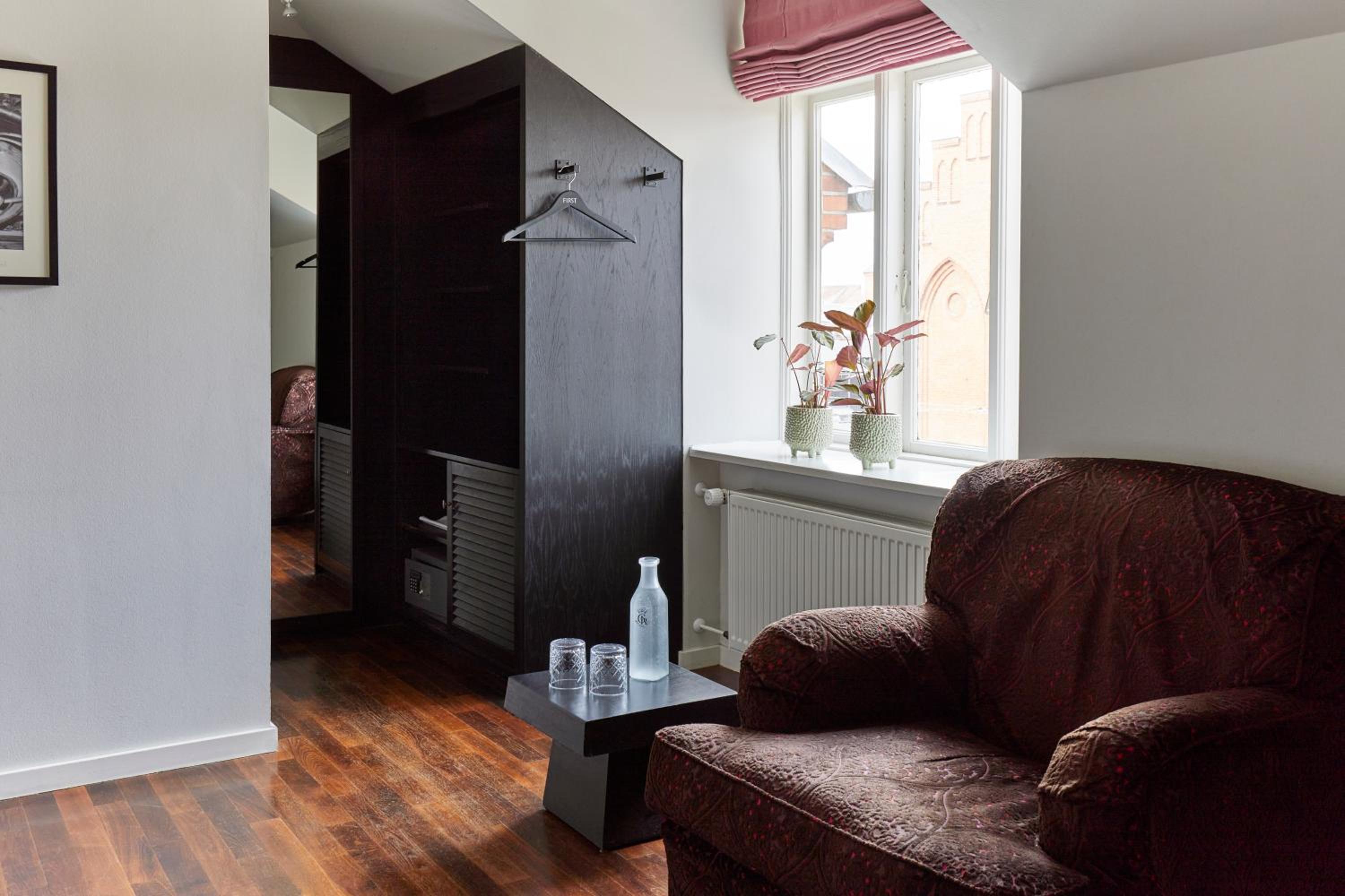 Standard Queen Room - Photo 3