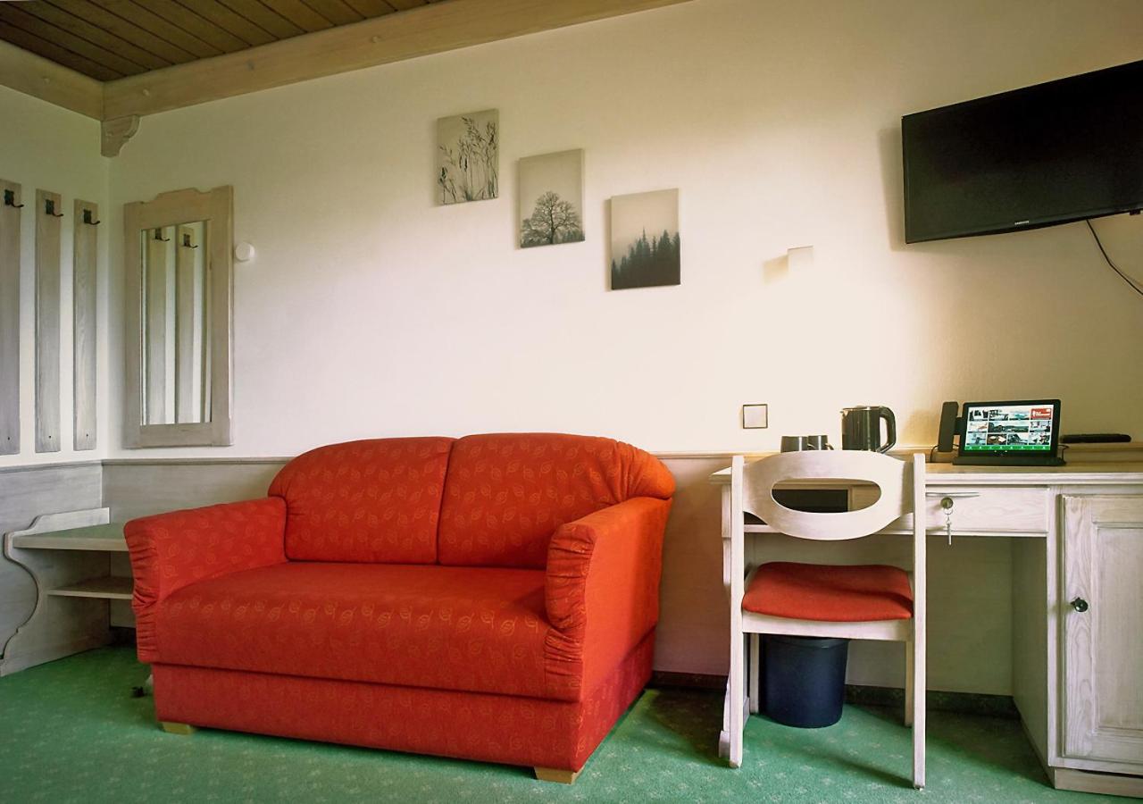 Standard Double Room with Balcony with Access to Indoor Pool photo 3