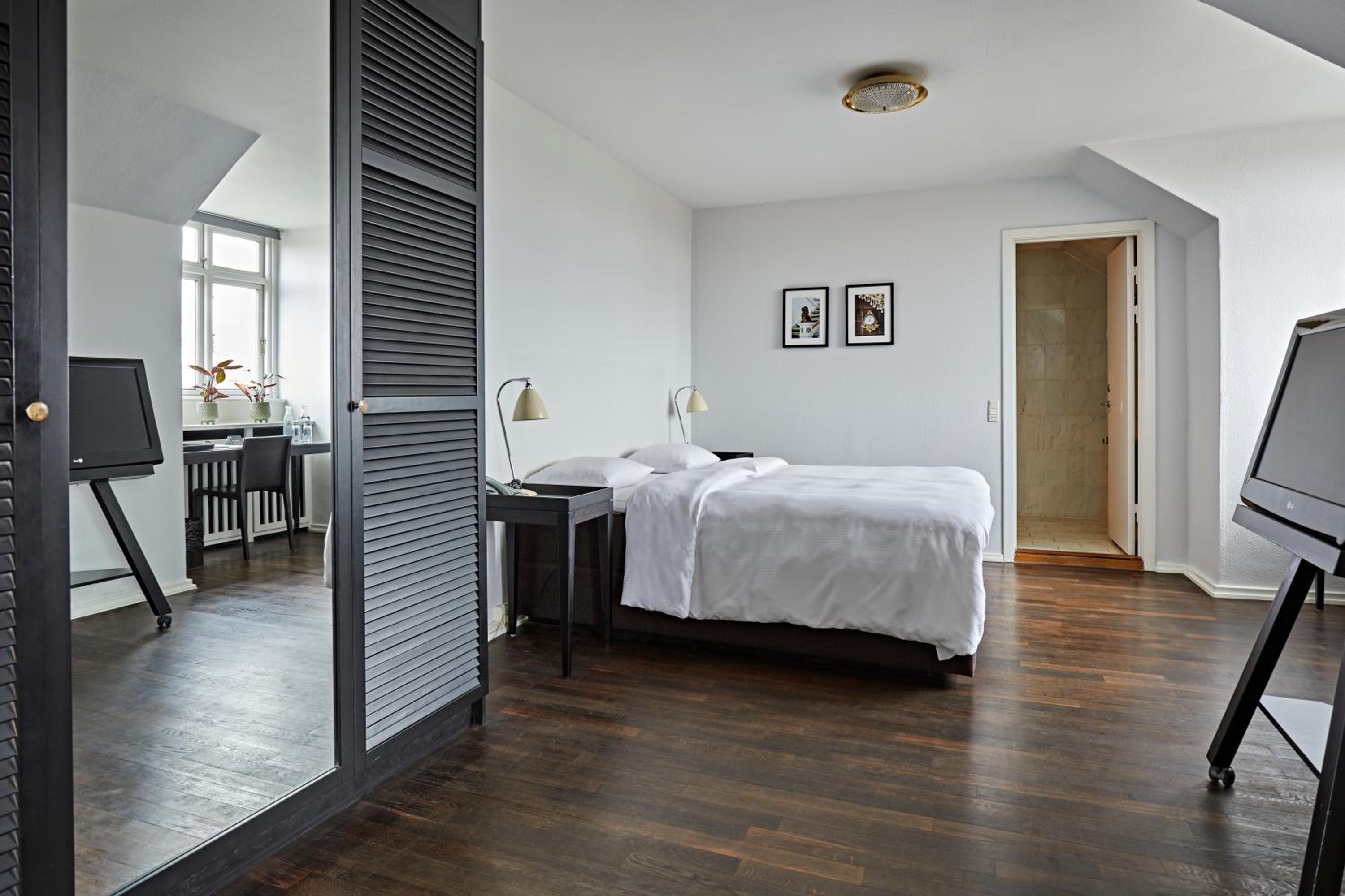 Superior Double Room - Photo 2
