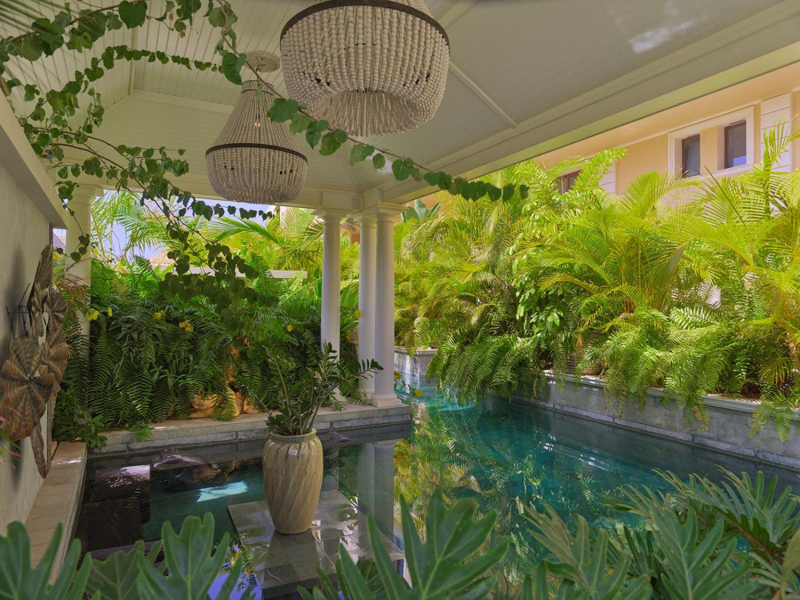 One-Bedroom River Villa (private pool - swim up to the river)