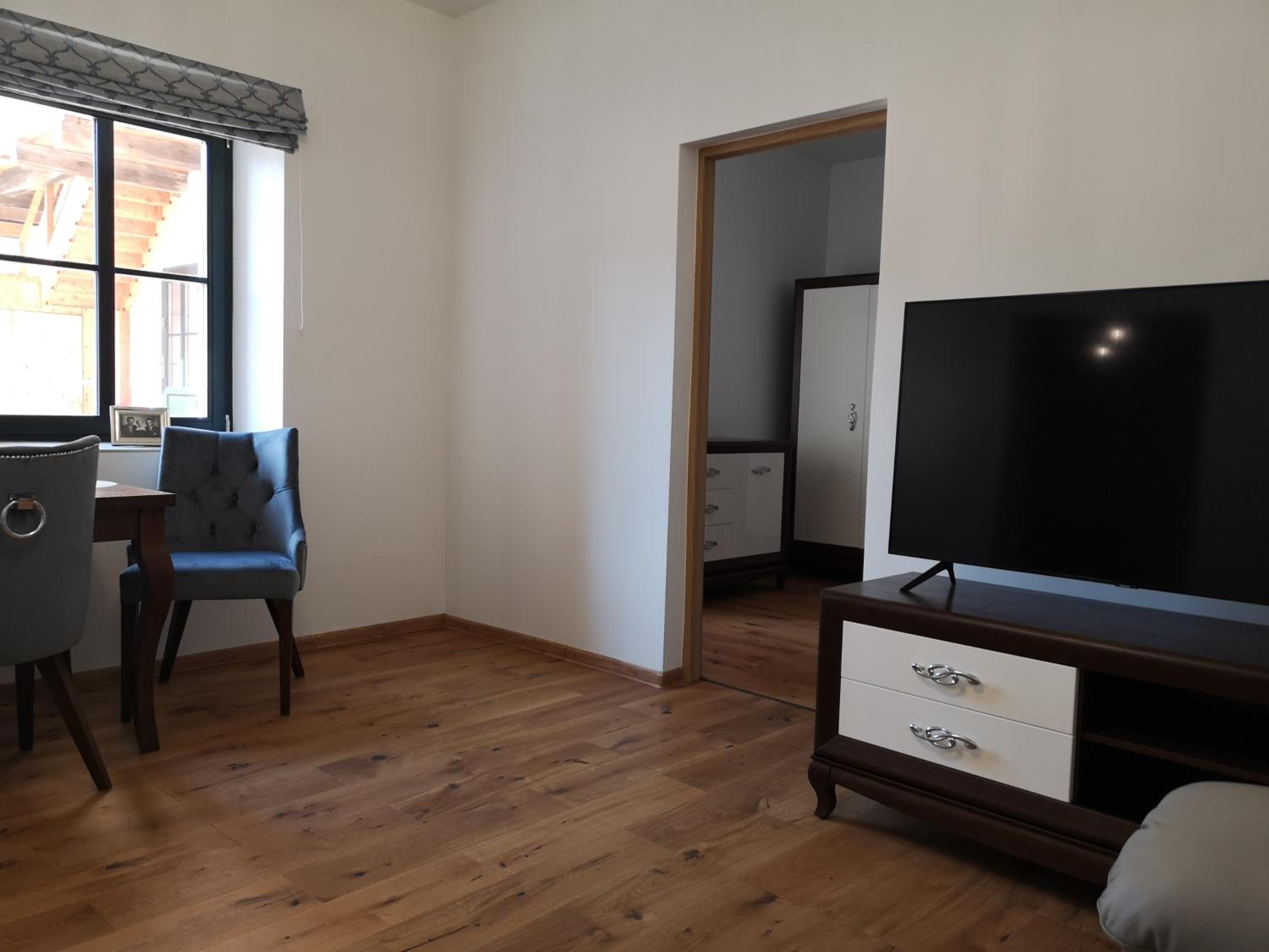 Penthouse Apartment - Photo 5