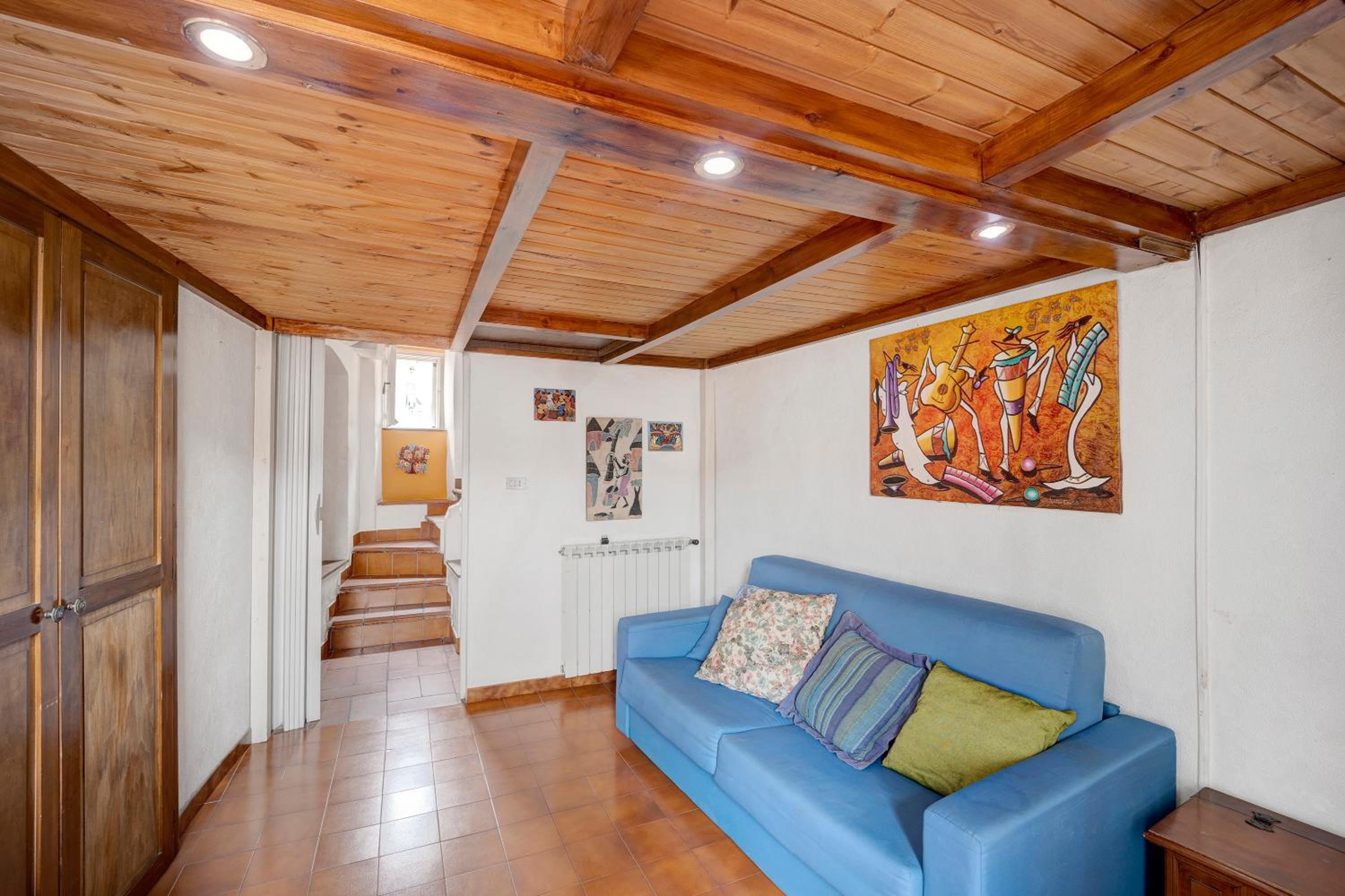 Superior One-Bedroom Apartment
