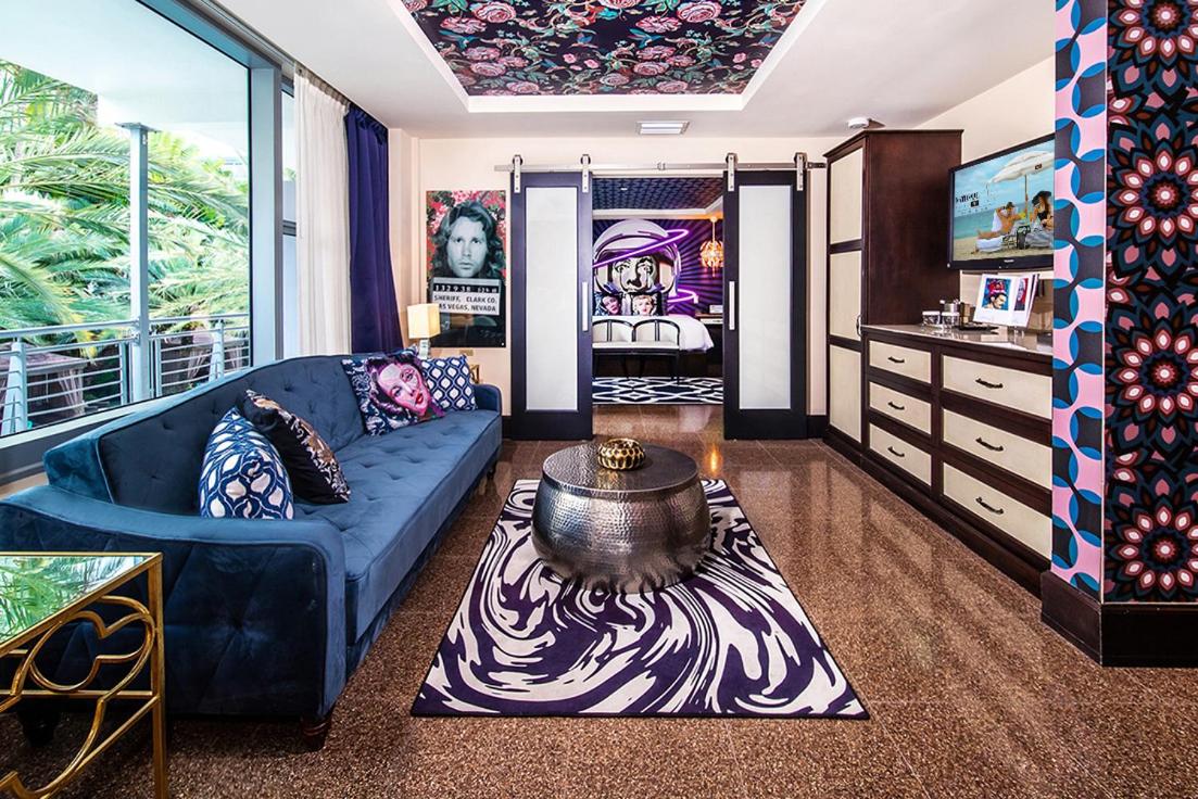 Artist Collection Poolside Cabana Suite - Photo 1