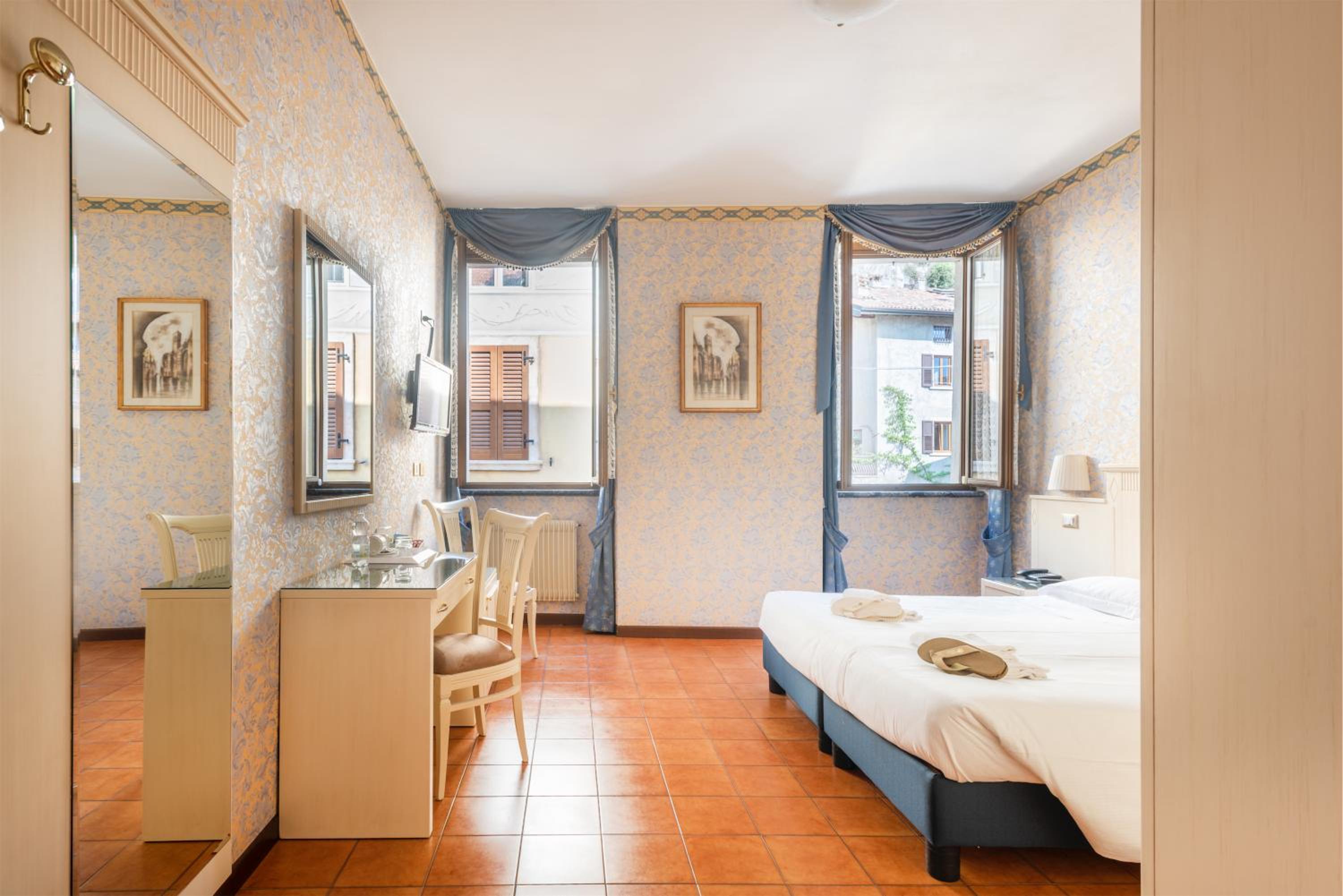 Chambre Double ou Lits Jumeaux - Vue sur Village