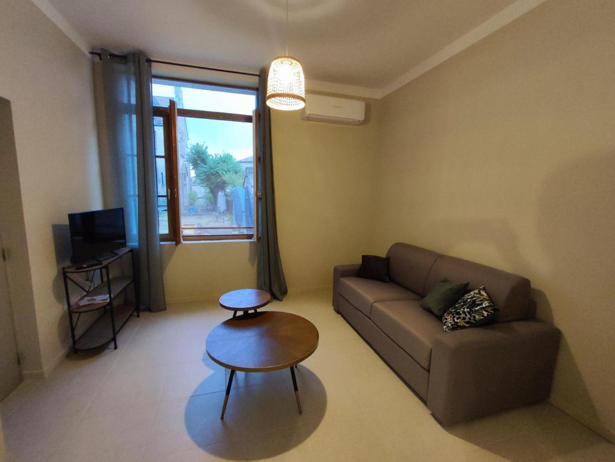 Apartment - Ground Floor photo 3