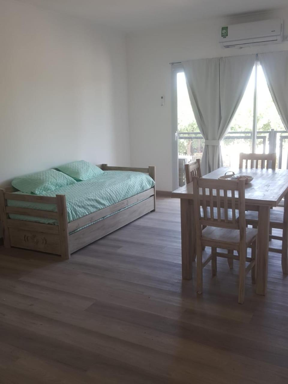 One-Bedroom Apartment photo 3
