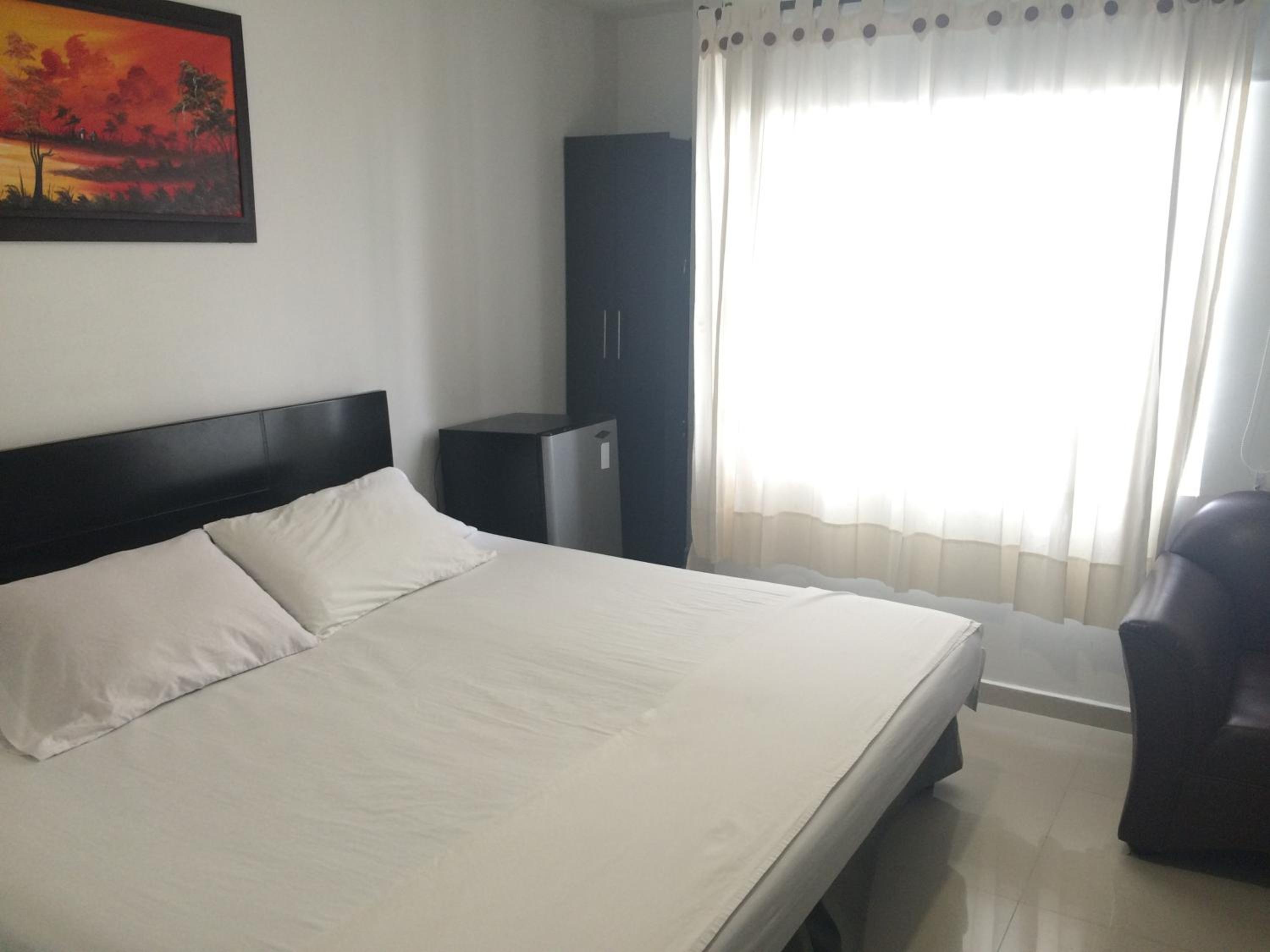 Deluxe Room with Air Conditioning photo 1