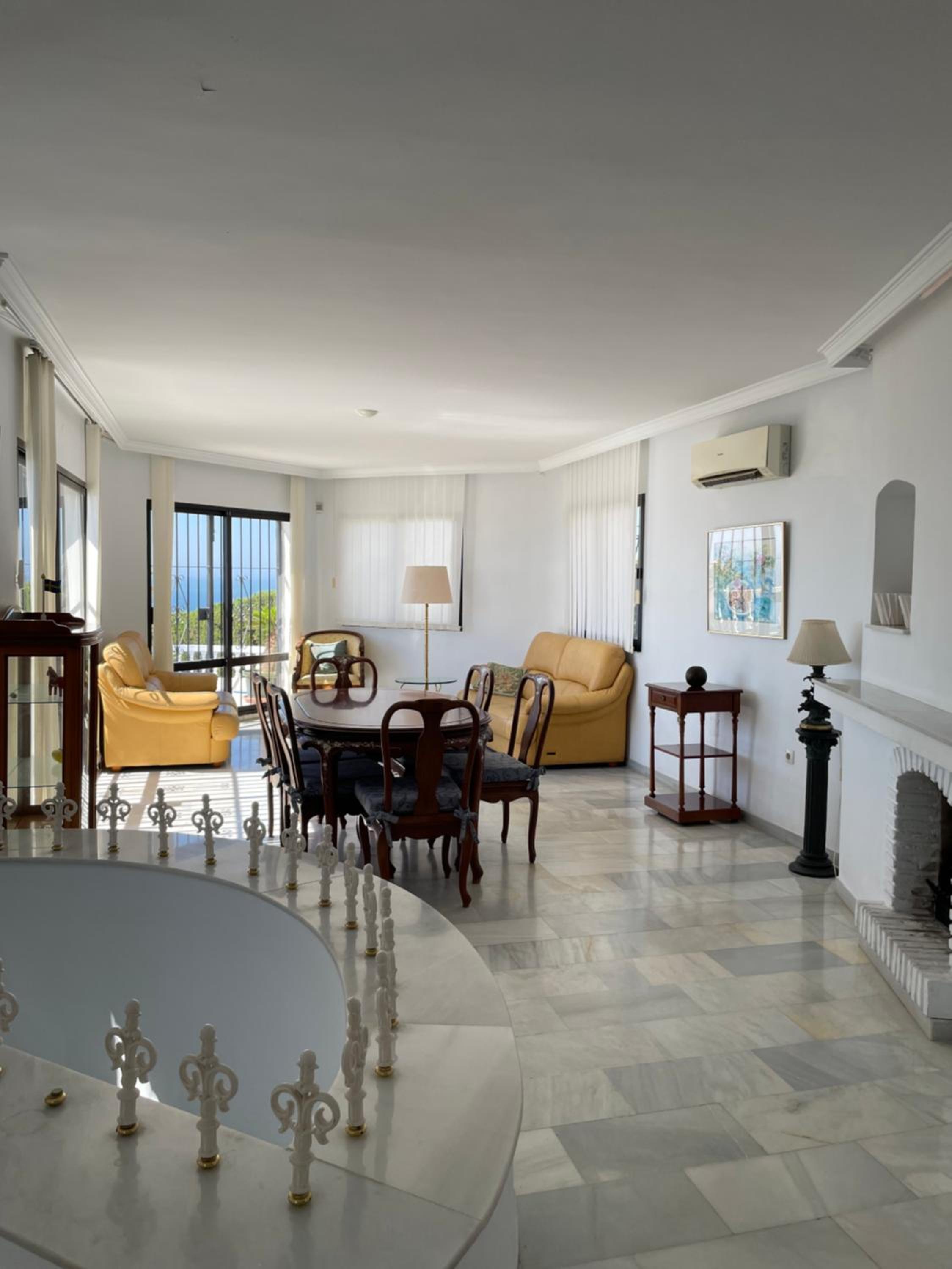Villa de Tres Habitaciones