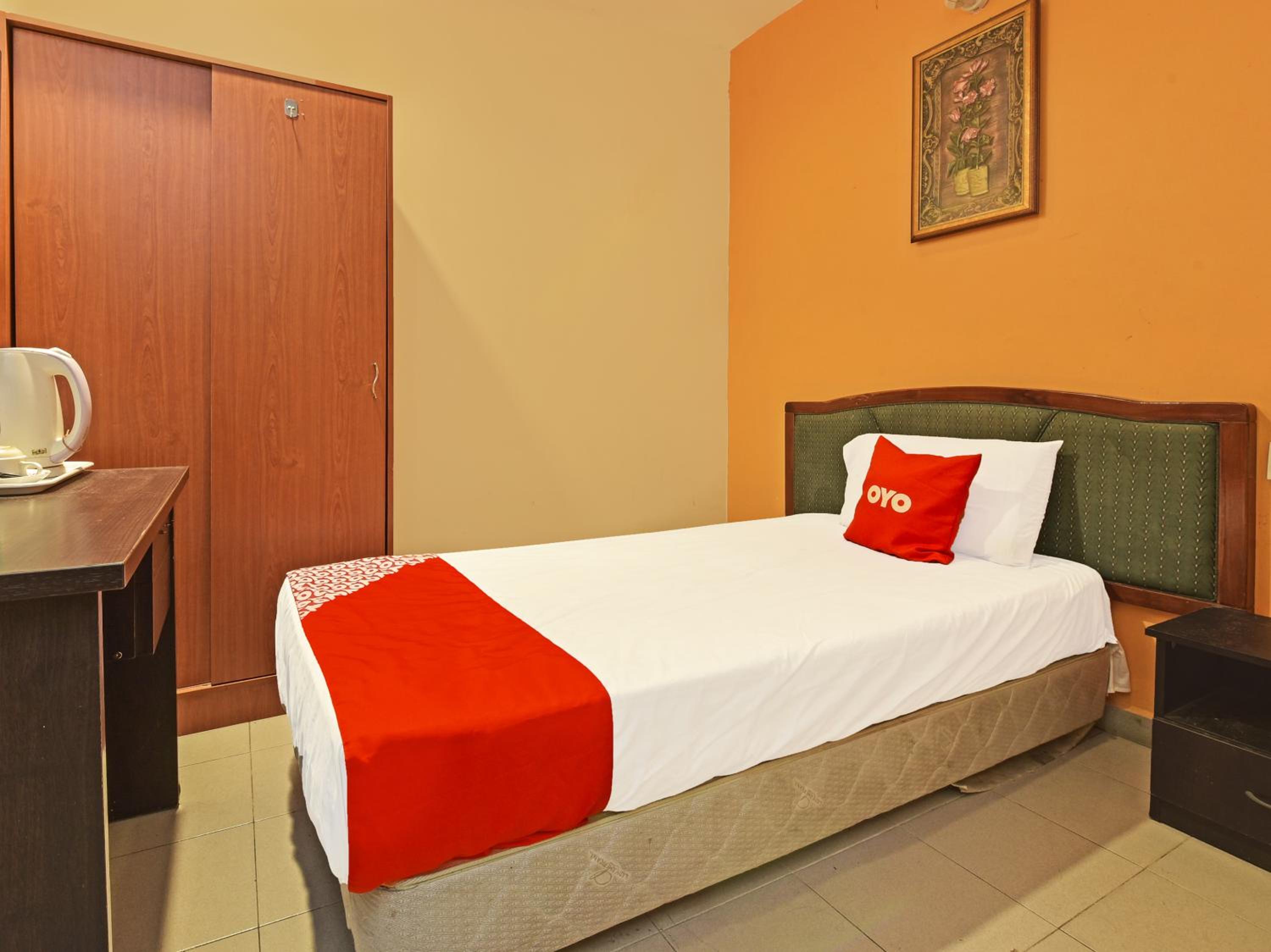 Deluxe Single Room