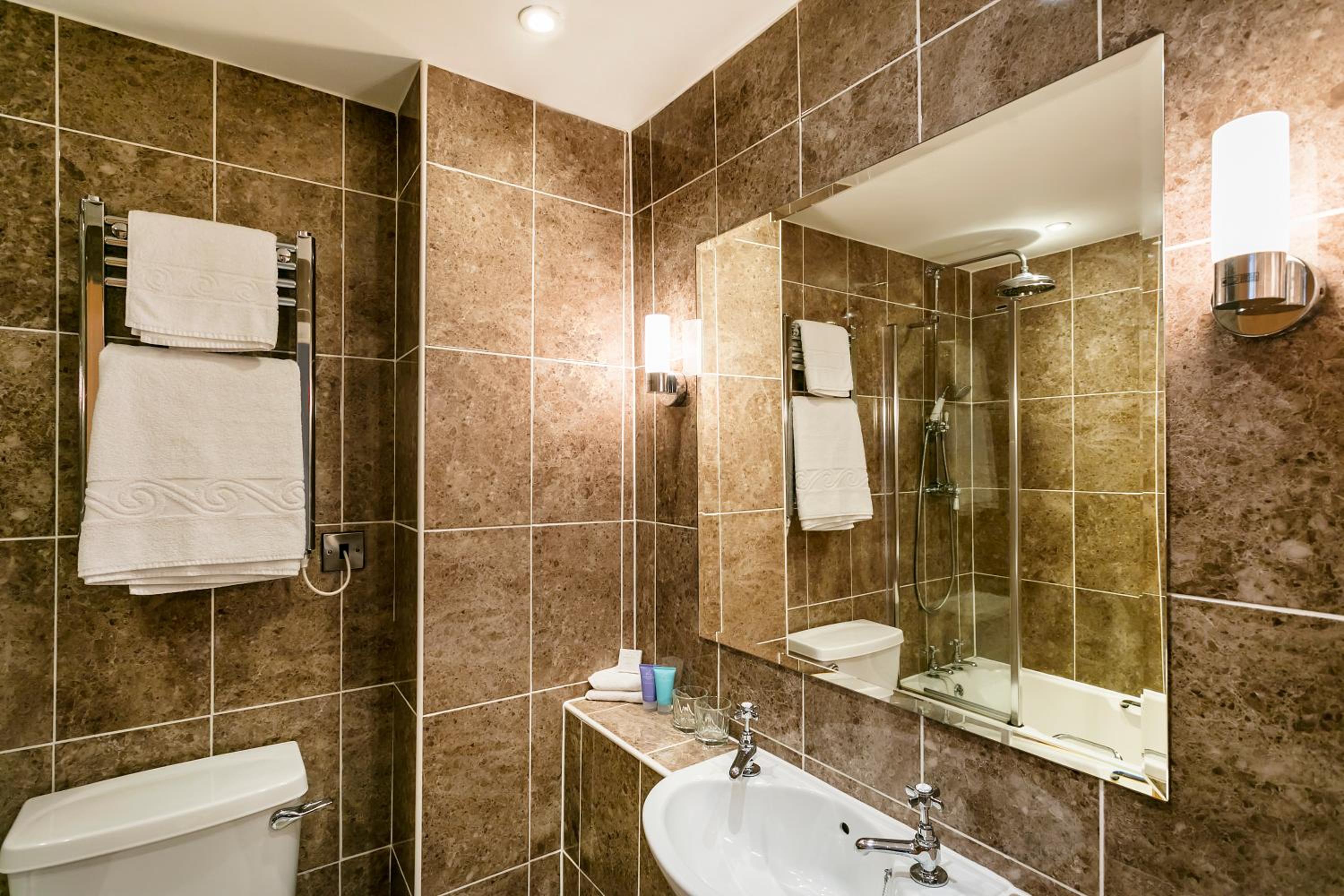 Classic Double or Twin | Excluding Spa & Pool Access - Photo 3