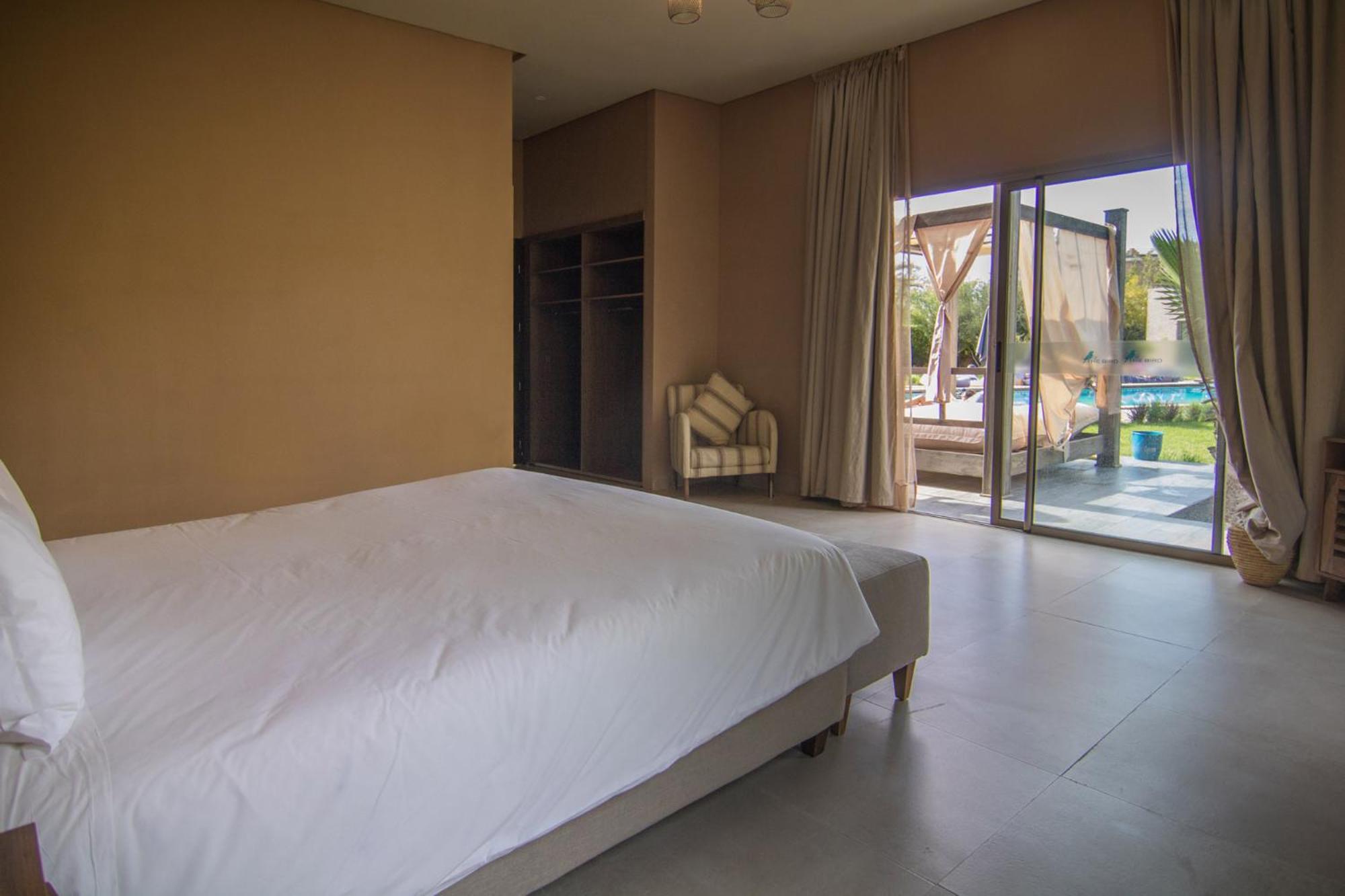 Standard Double Room - Photo 8