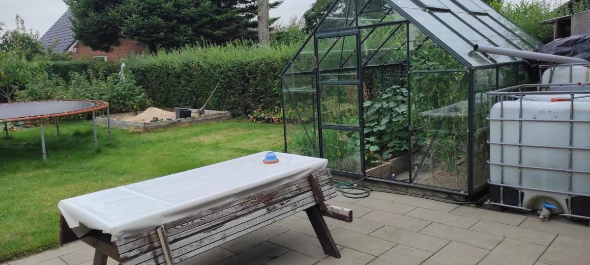 Deluxe Double Room (2 Adults + 1 Child) - Photo 21