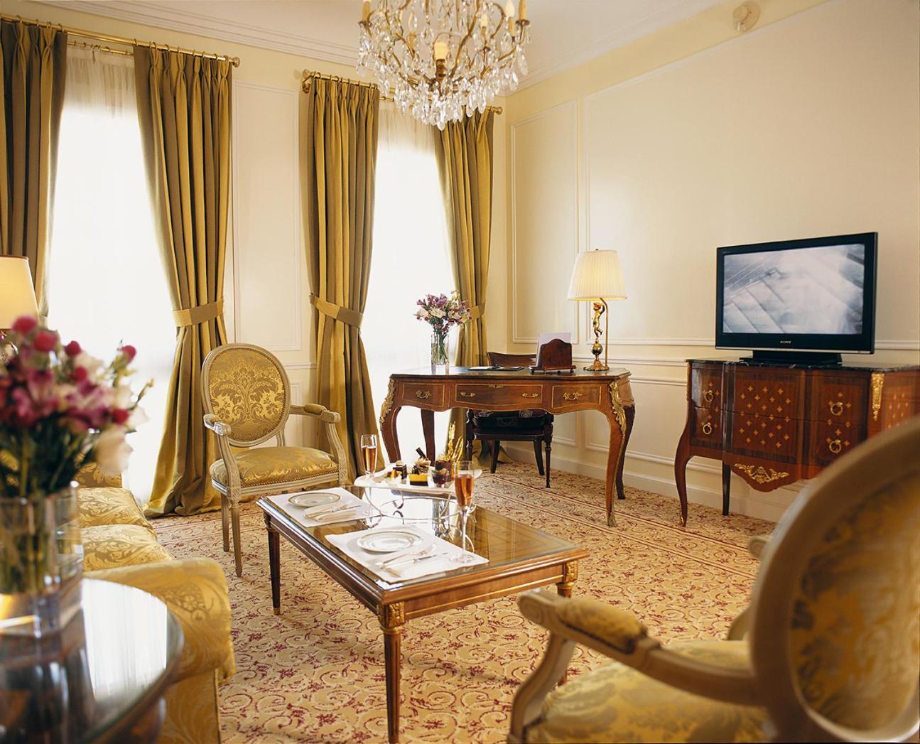 Two Bedroom Suite (Non Smoking)