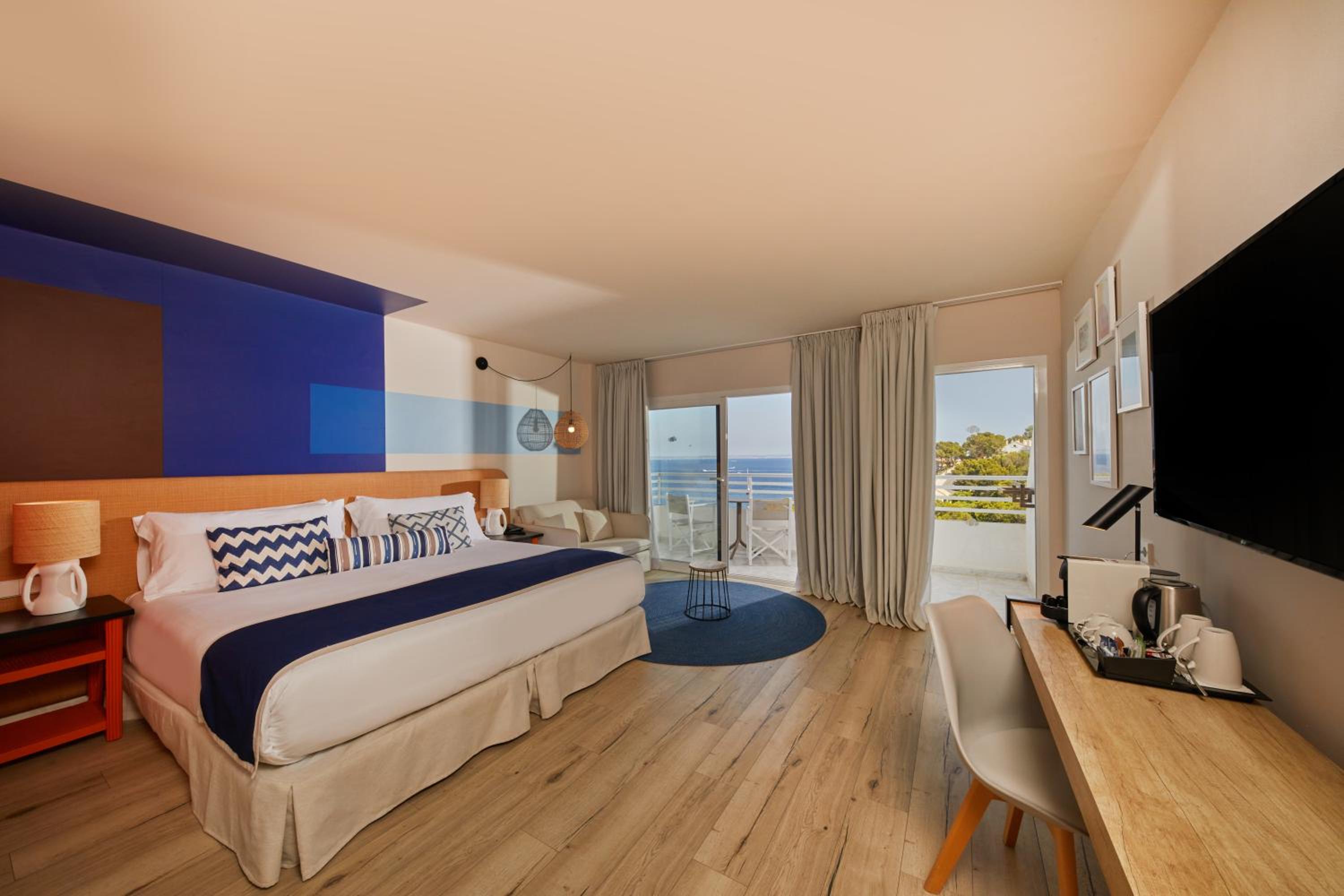 My Favorite Club Double Premium Sea View