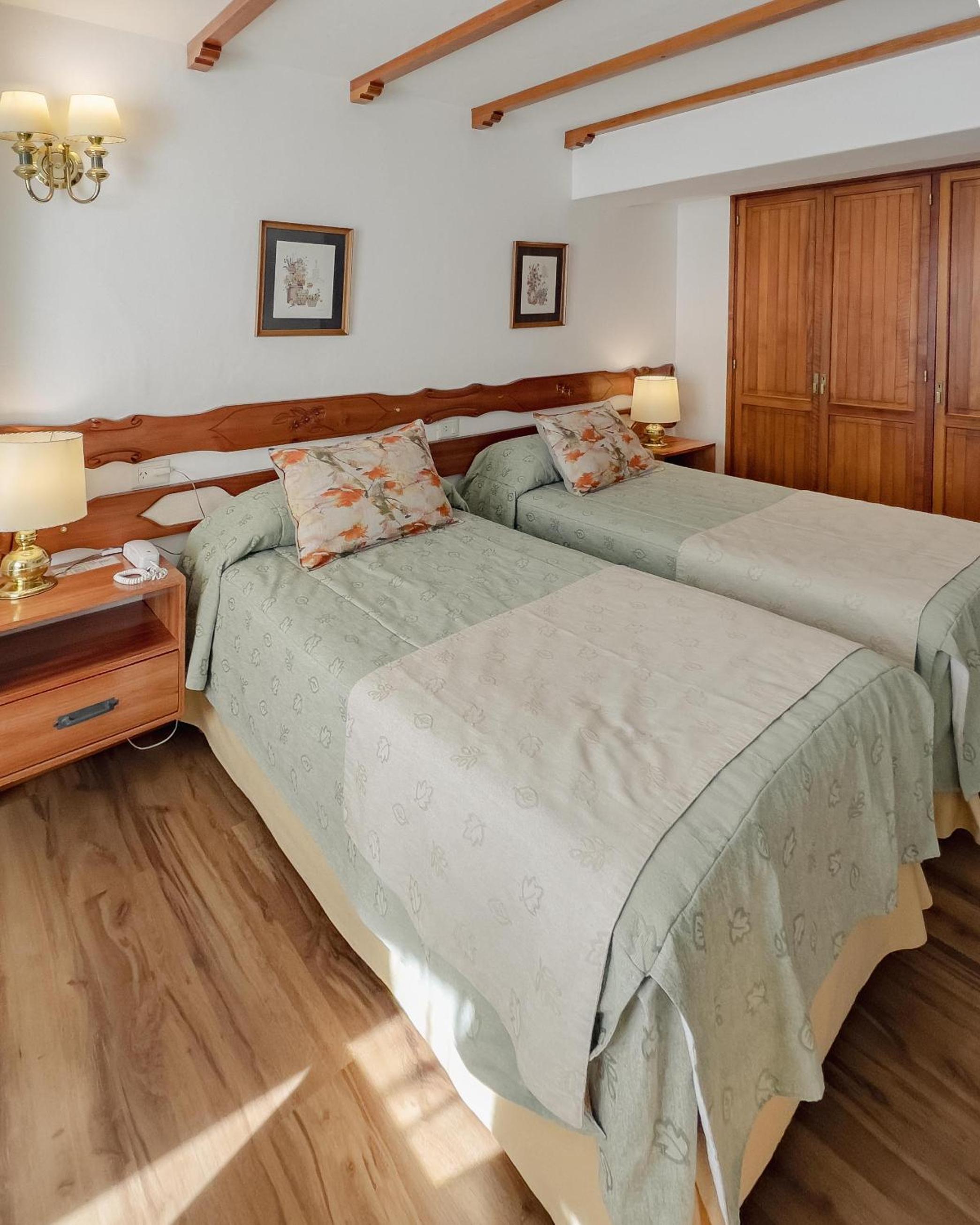 Standard Twin Room photo 1