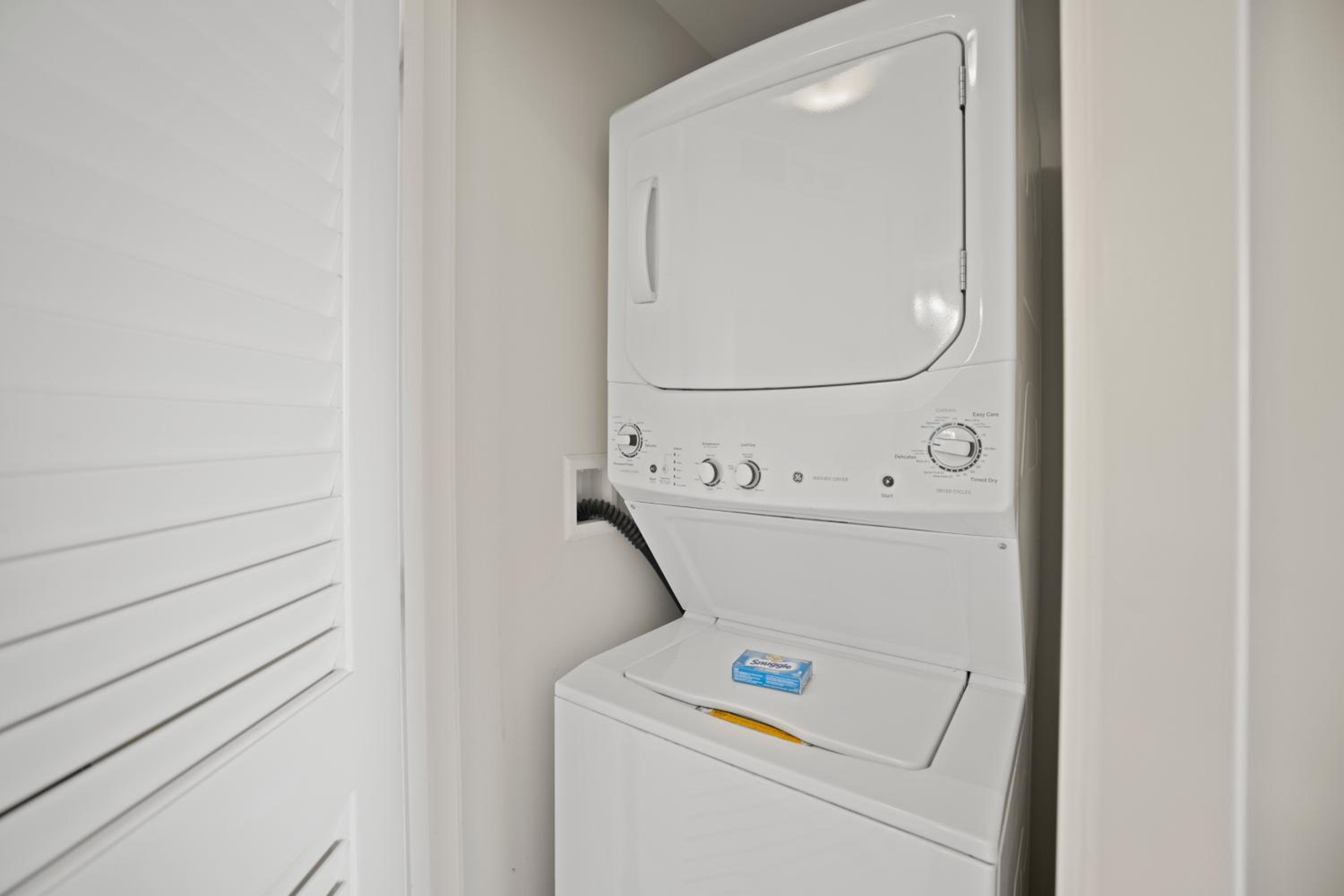 2 Bed | 2 Bath Suite - Photo 9