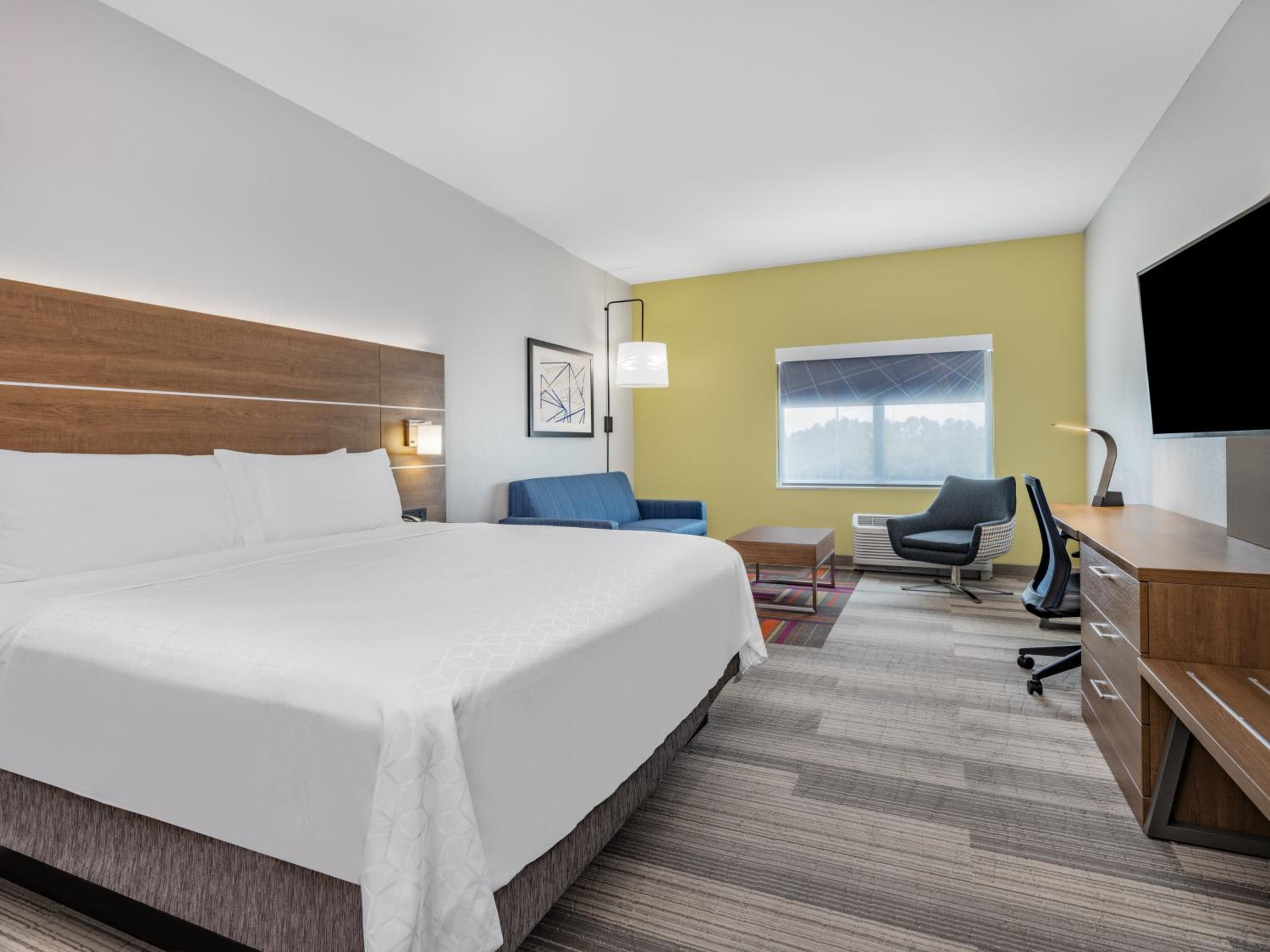 King Suite - Photo 2