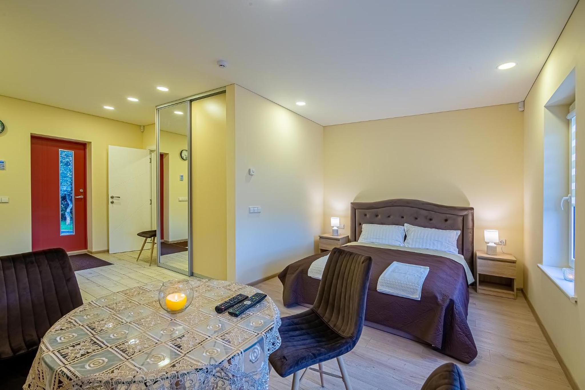 One-Bedroom Apartment - Photo 14
