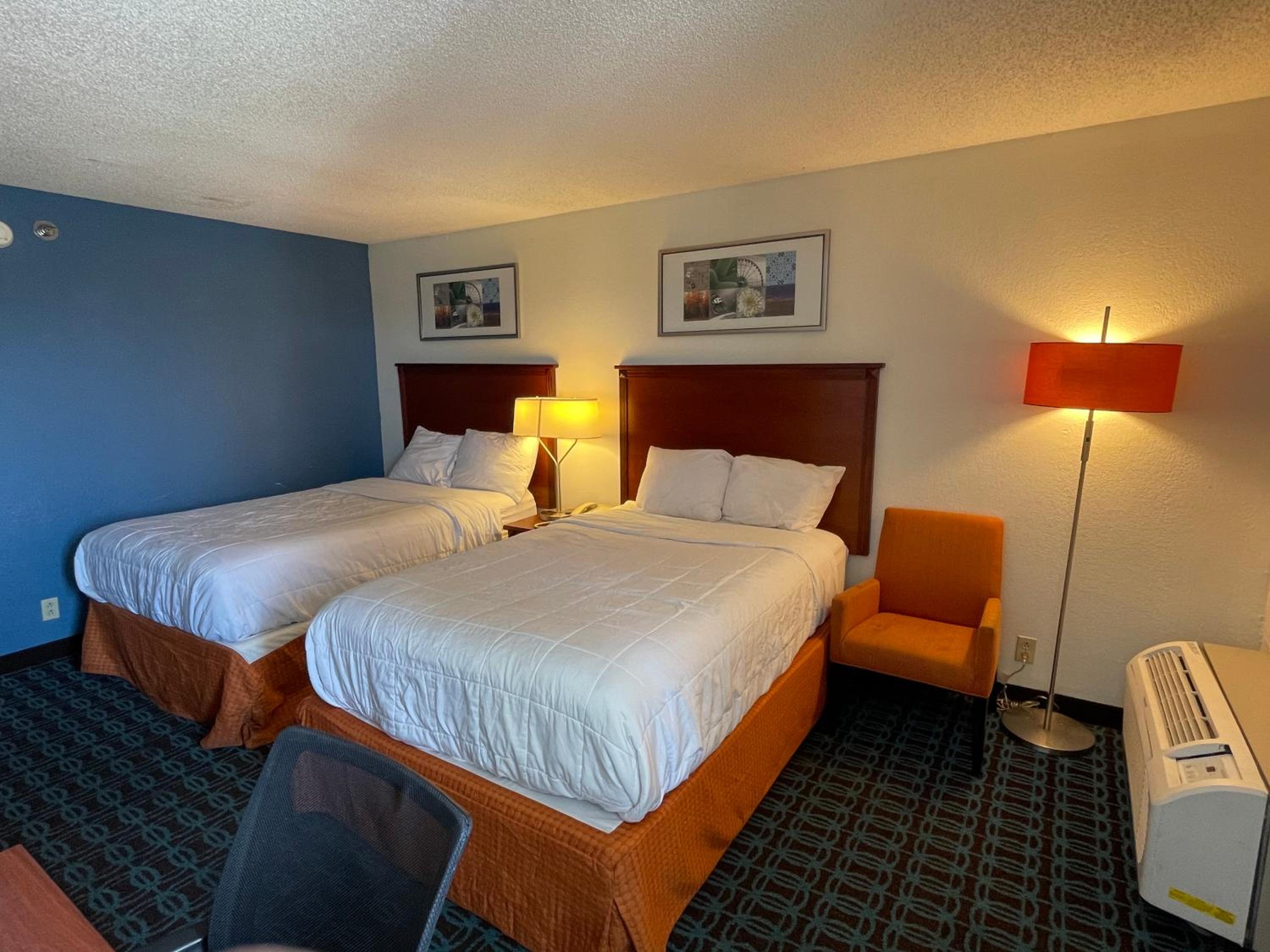 Double Room with Two Double Beds - Non-Smoking - Photo 1