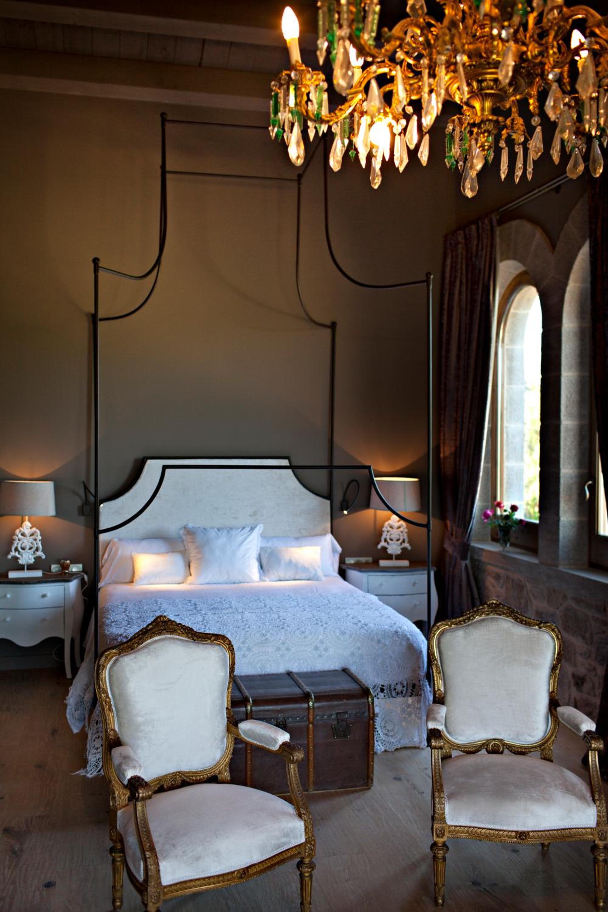 Deluxe Room - Photo 5