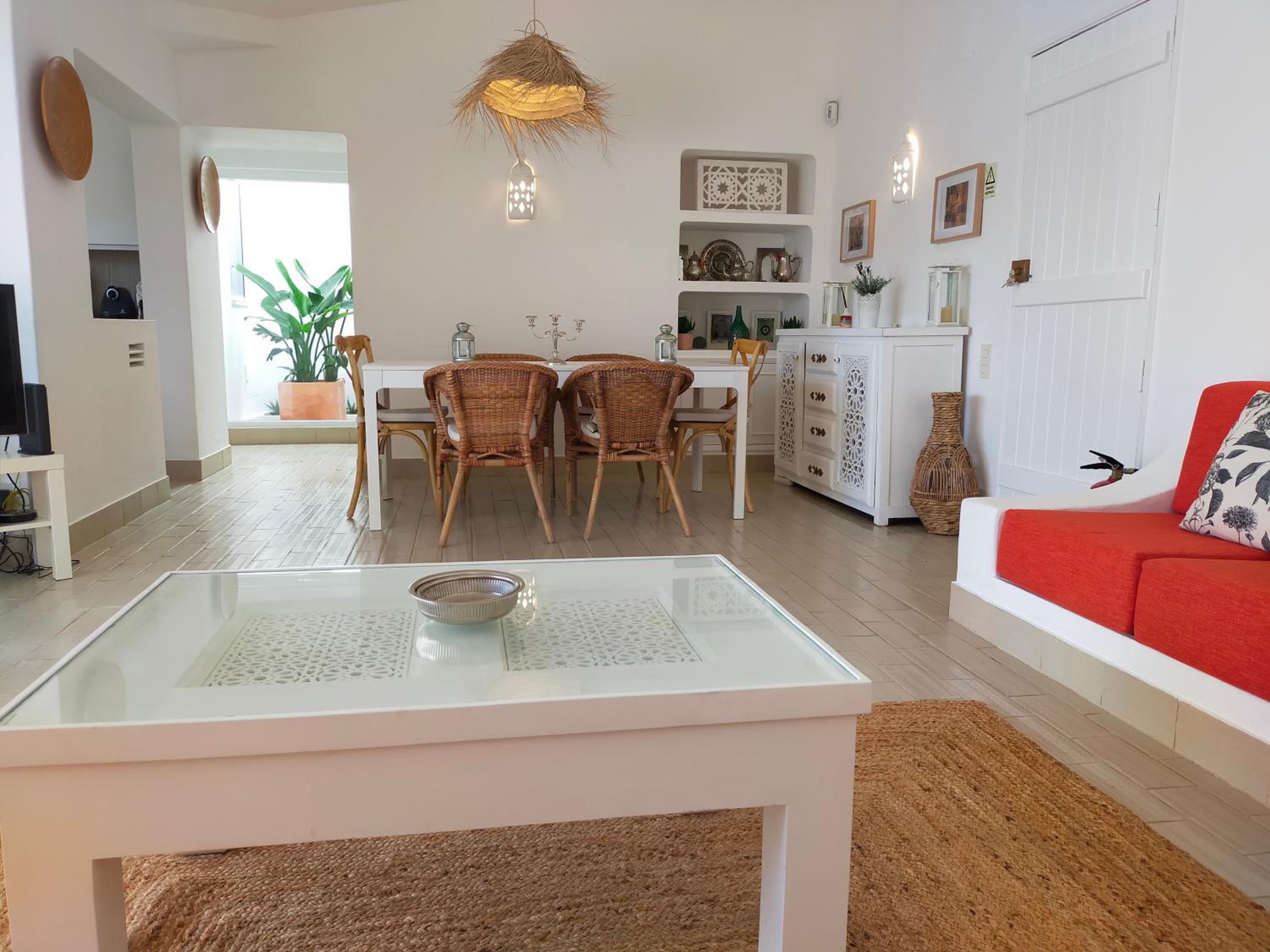 Three-Bedroom House photo 3