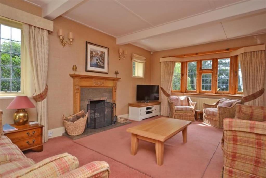 Four-Bedroom House photo 1