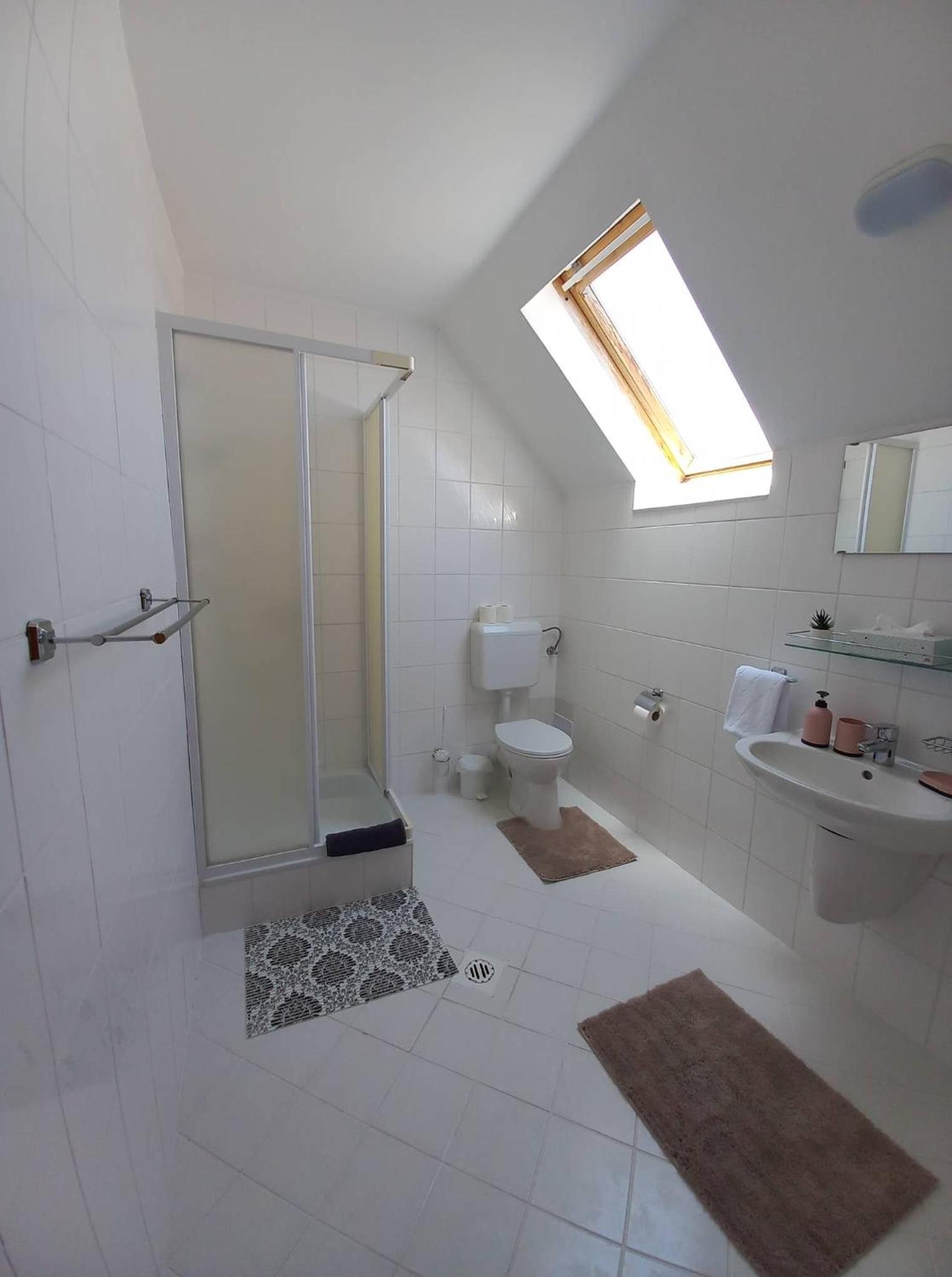Standard Triple Room photo 2