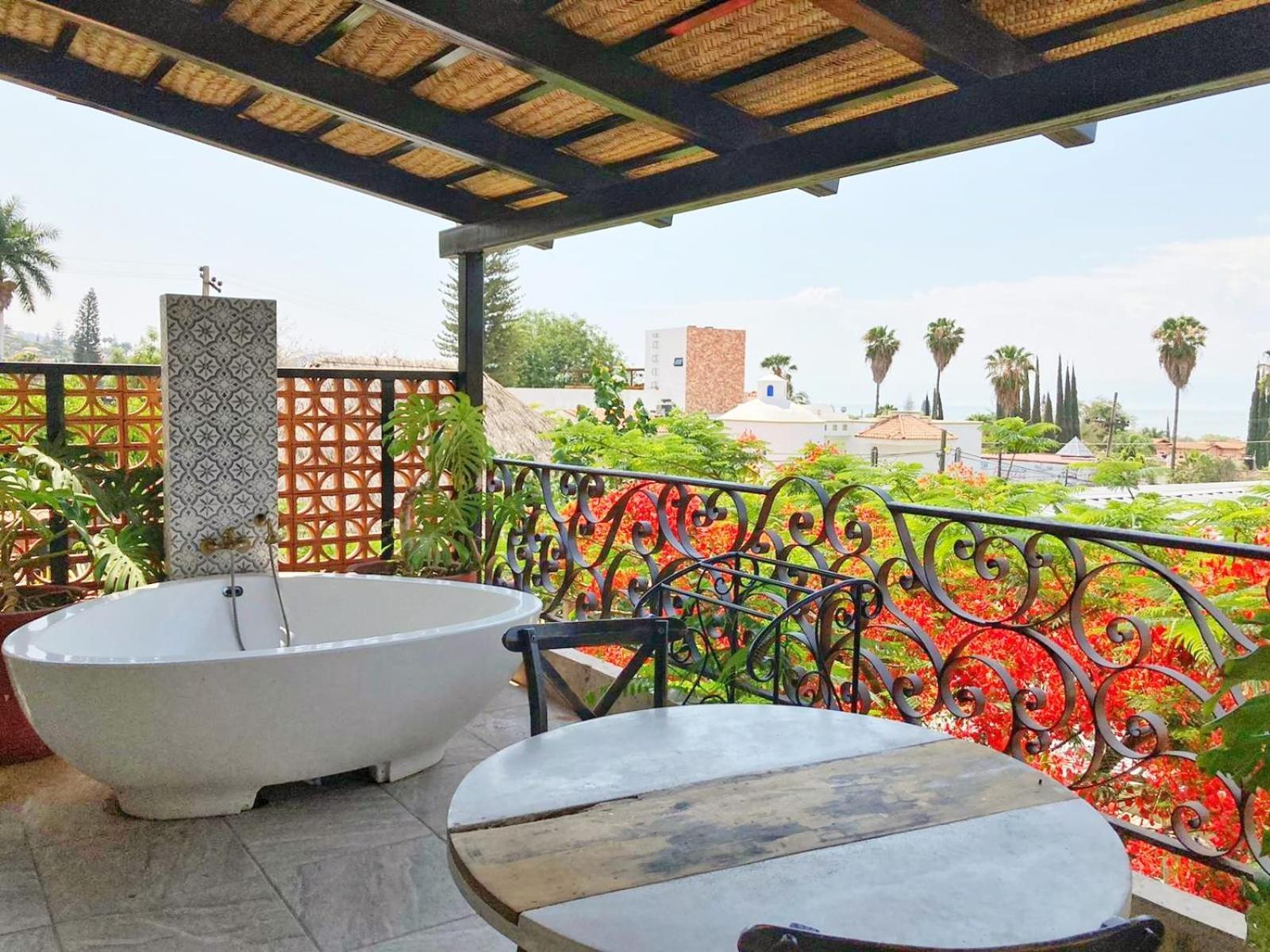 Suite Palapa Lake View - Photo 28