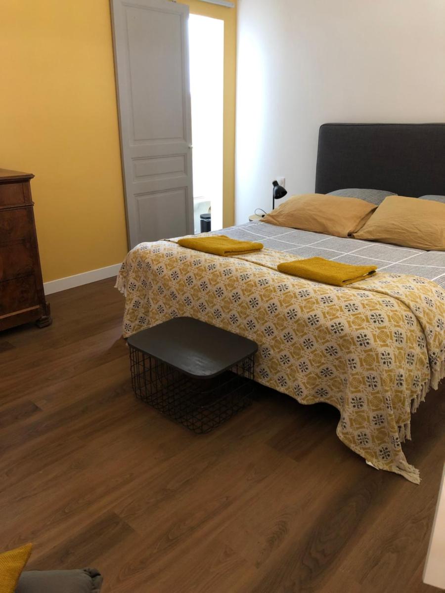 Double Room with Private Bathroom - Photo 6