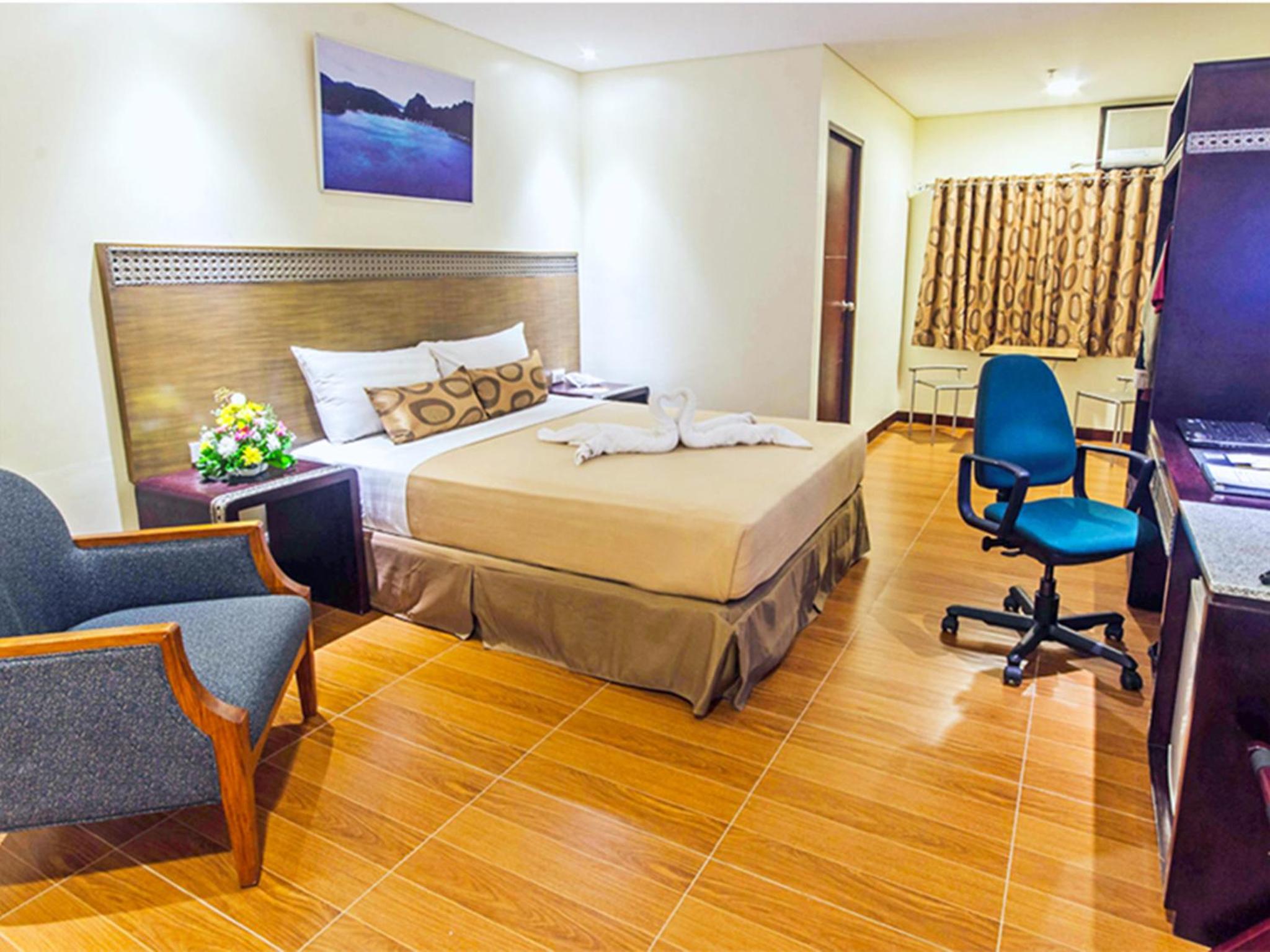 Executive Suite photo 3