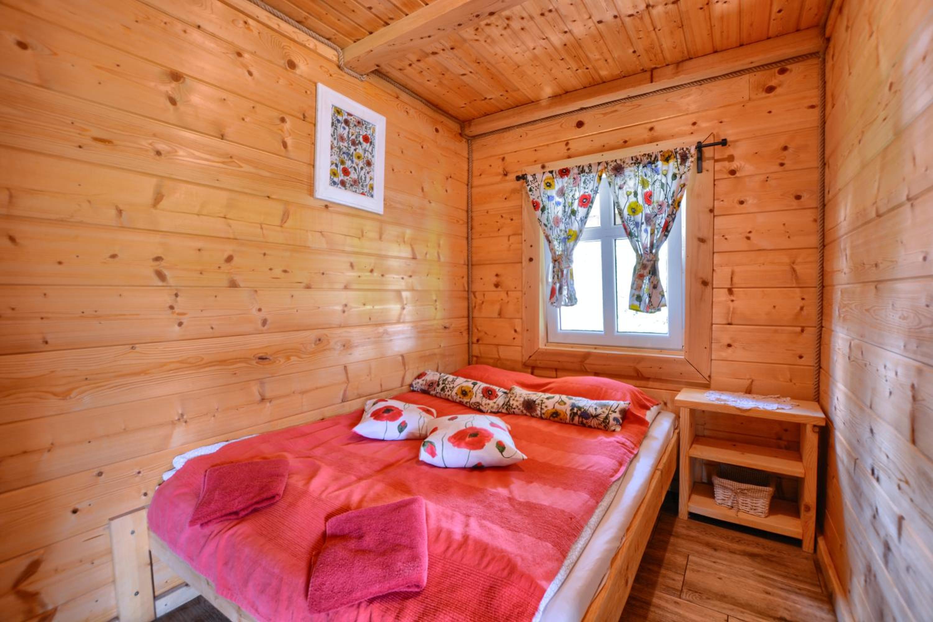 Three-Bedroom House photo 3