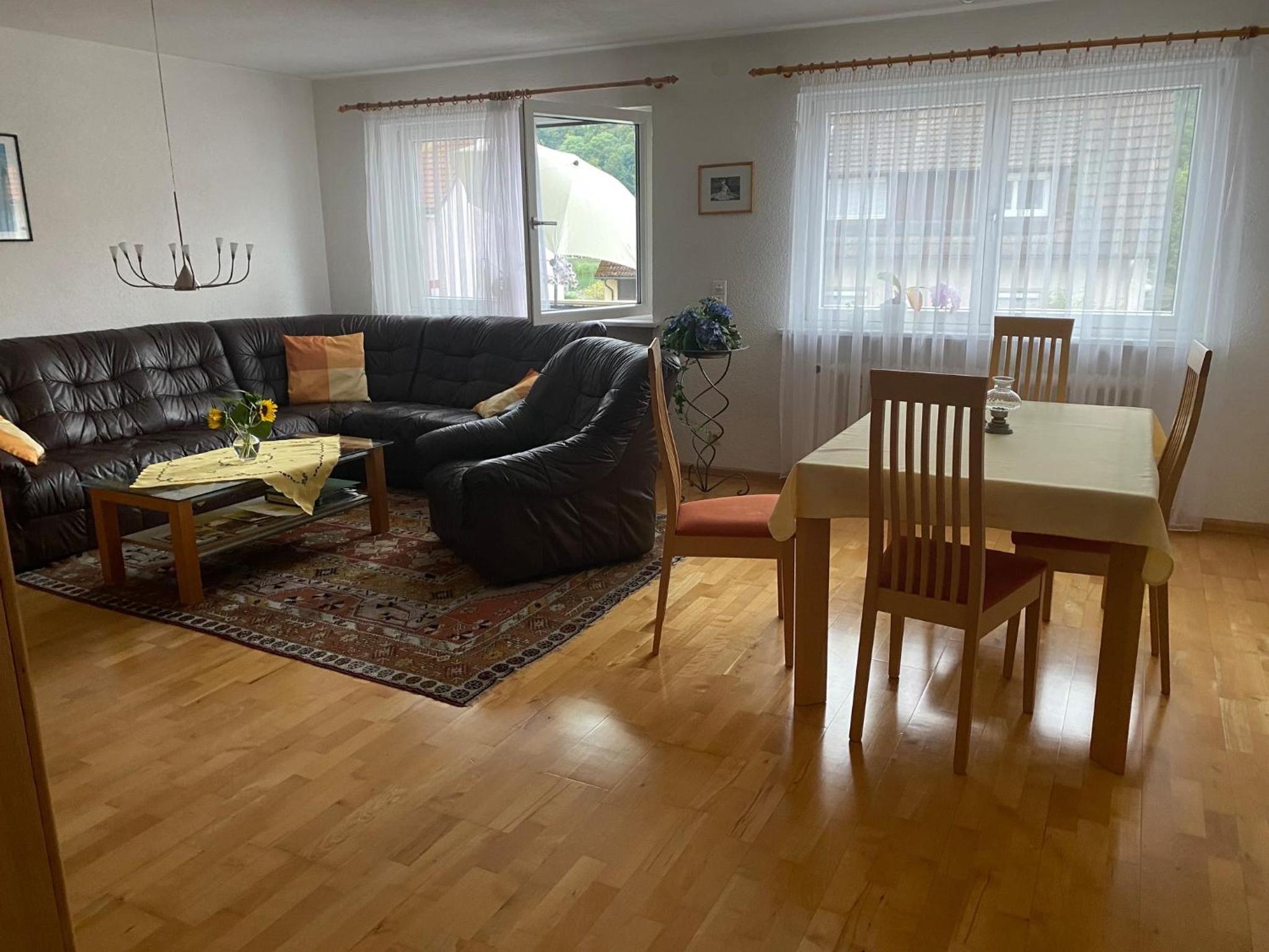 Apartment photo 2