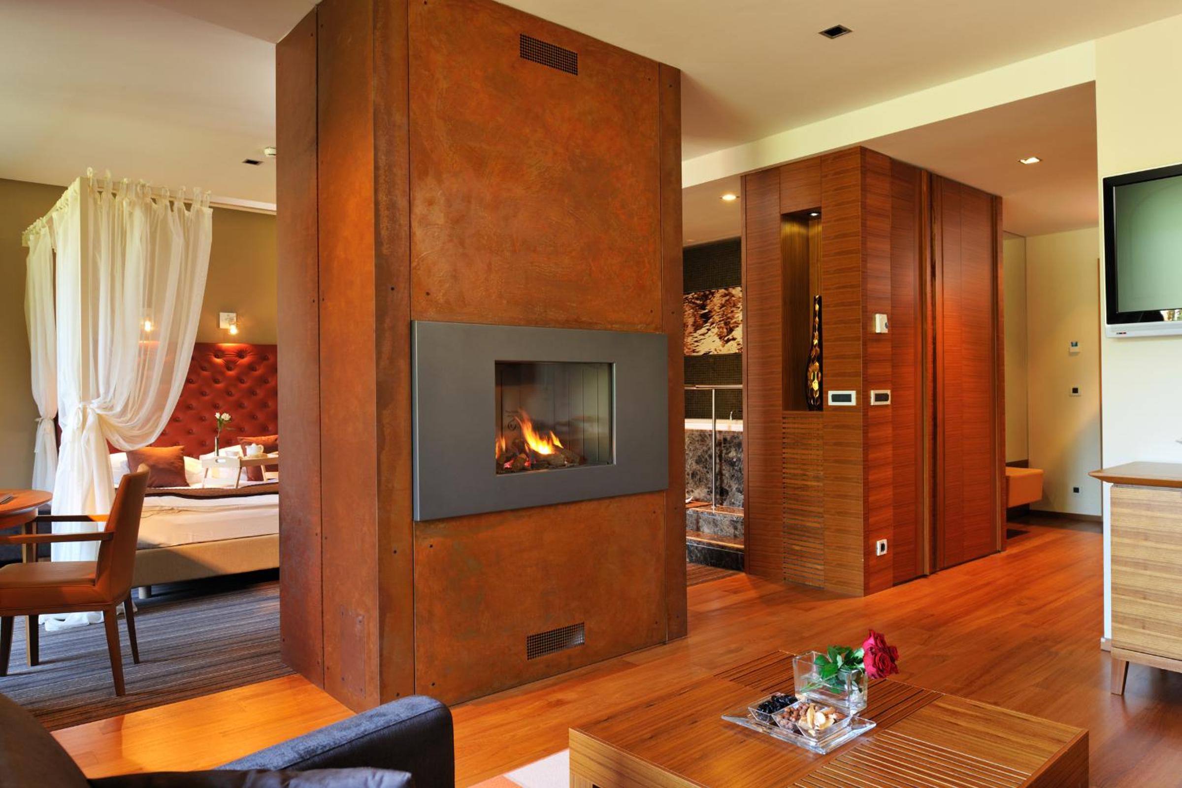 Suite - Photo 7