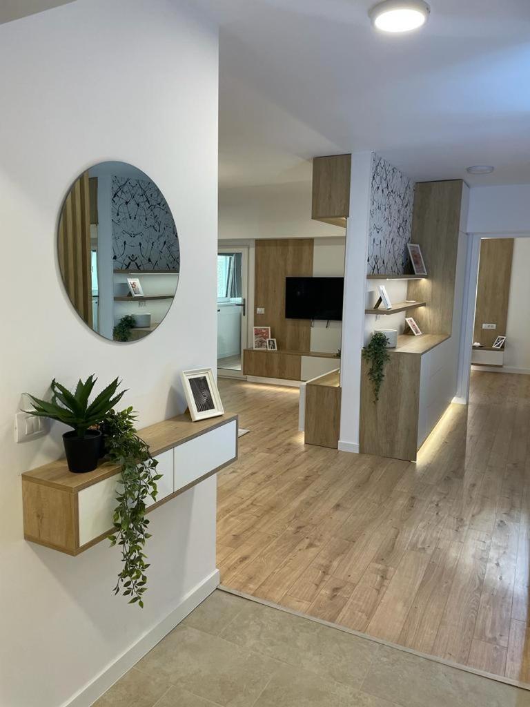 One-Bedroom Apartment - Photo 8