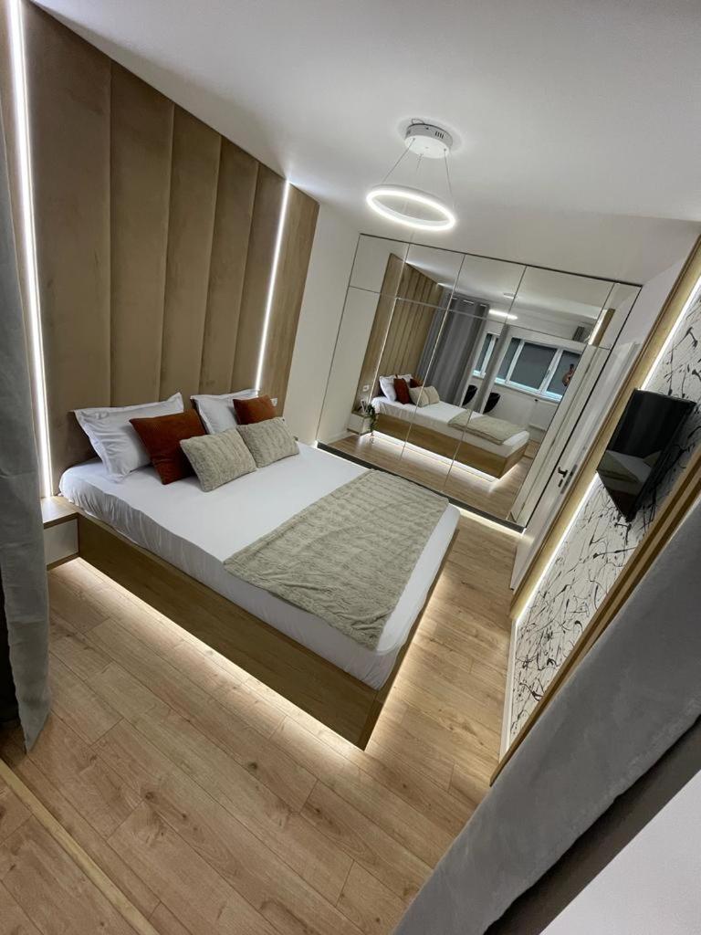 One-Bedroom Apartment - Photo 21