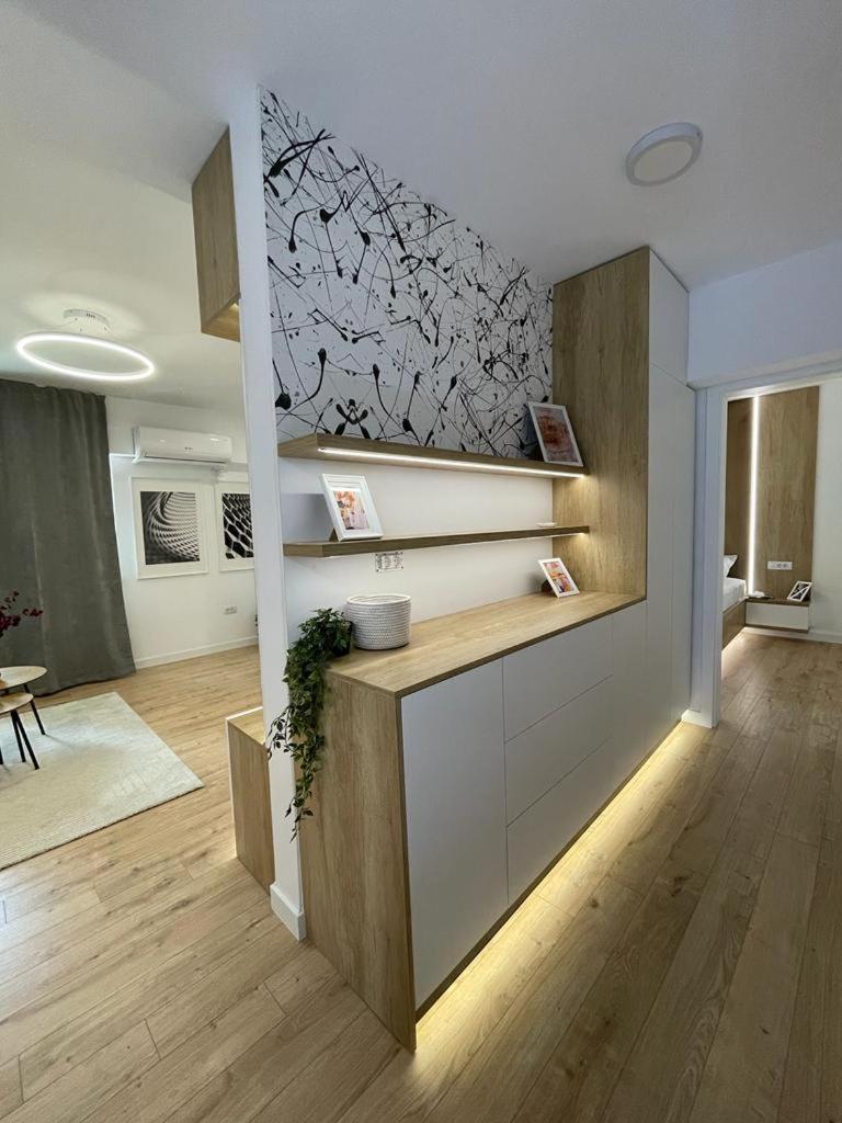 One-Bedroom Apartment - Photo 28