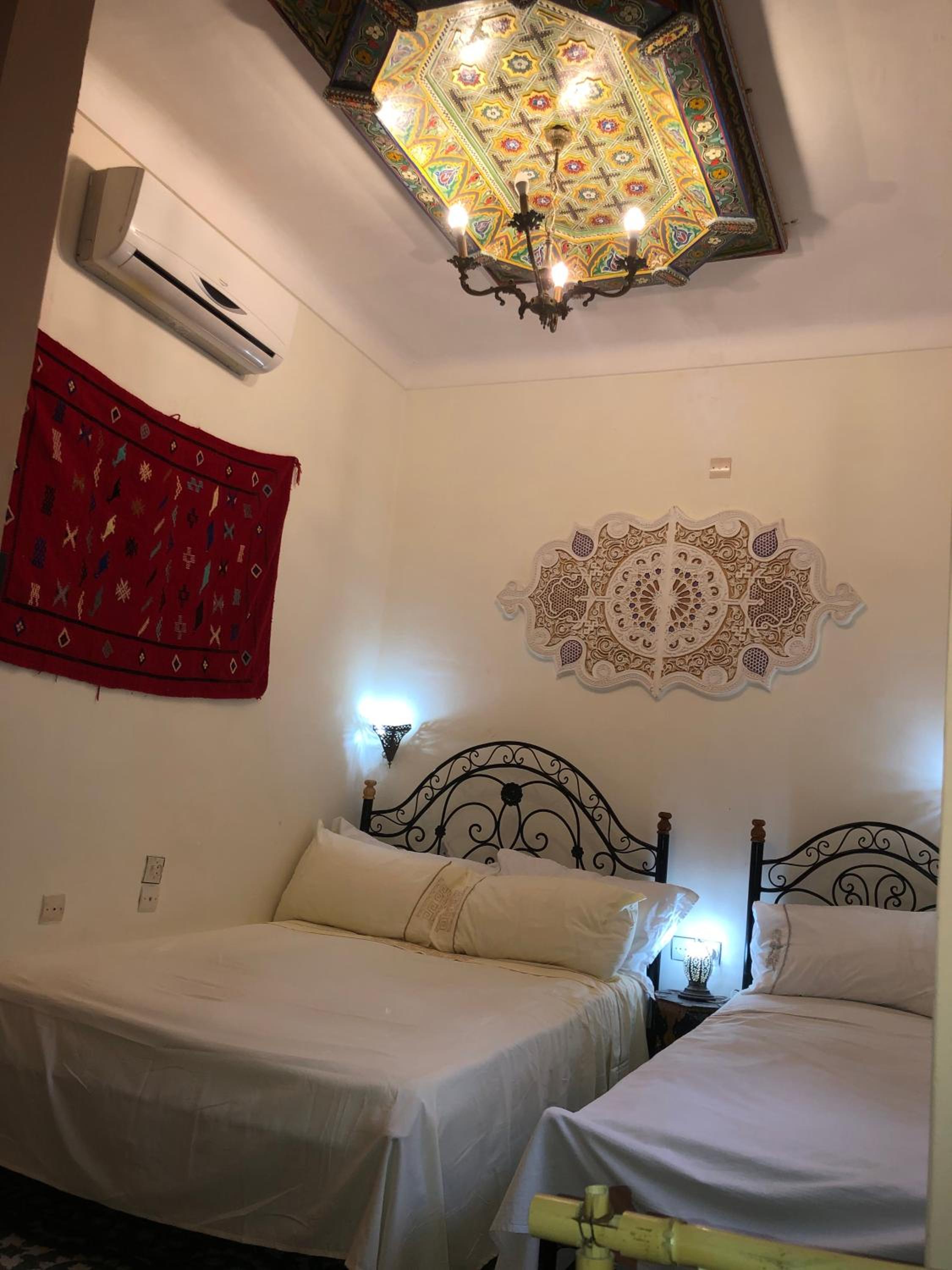 Double Room with Shower - Photo 4